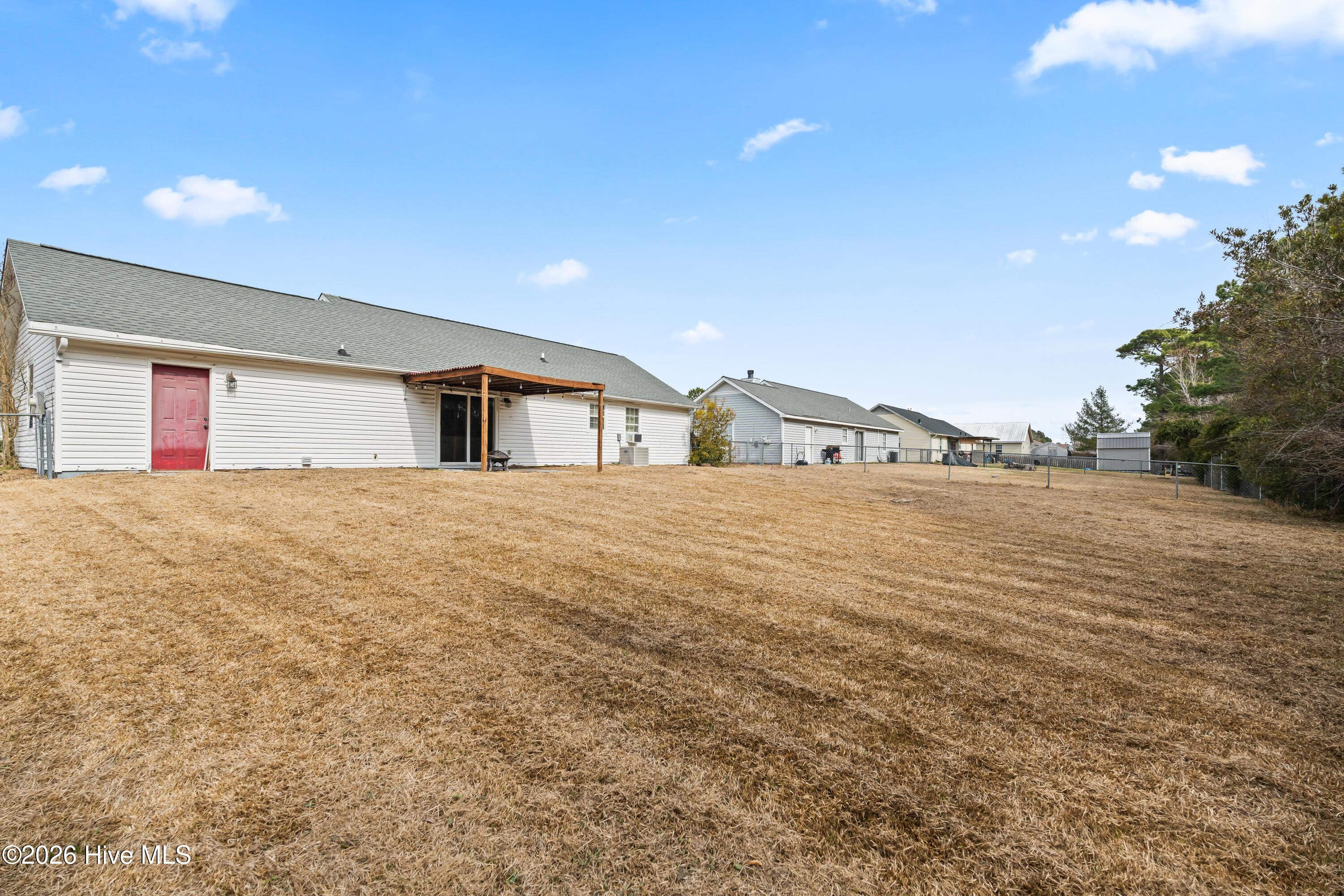 100558142 | Photo 19