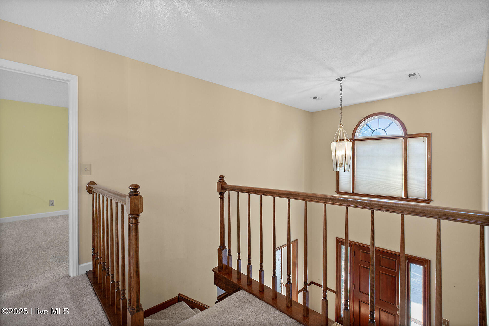 100541648 | Photo 31