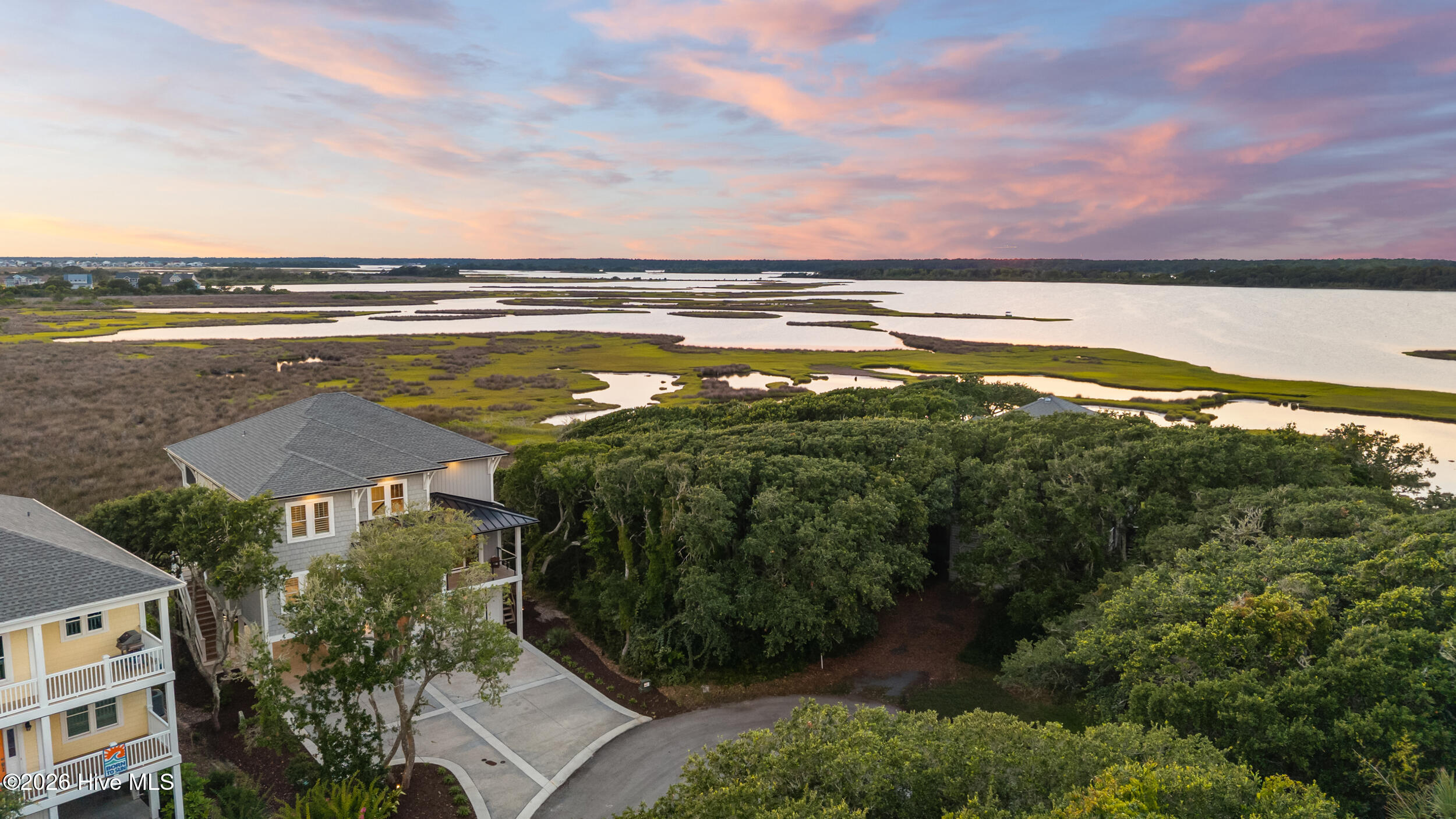 221 Porto Vista Drive,North Topsail Beach