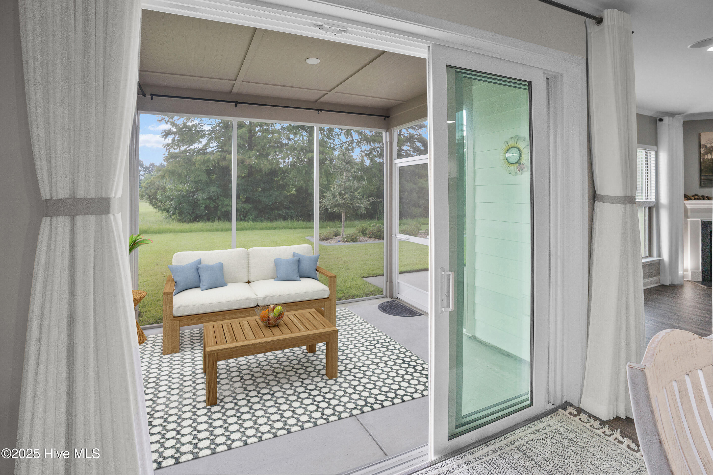 100526662 | Photo 27