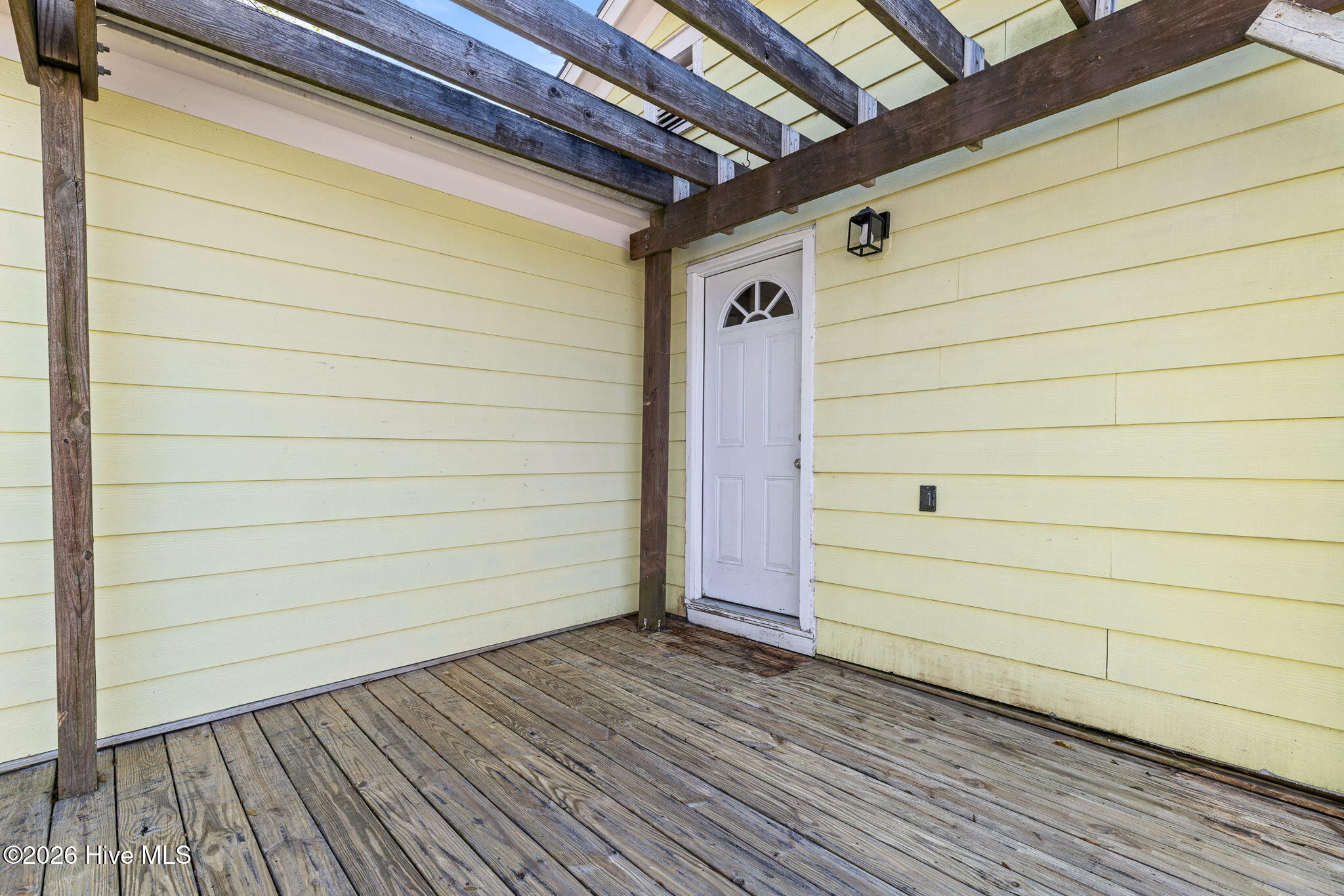 100551383 | Photo 33