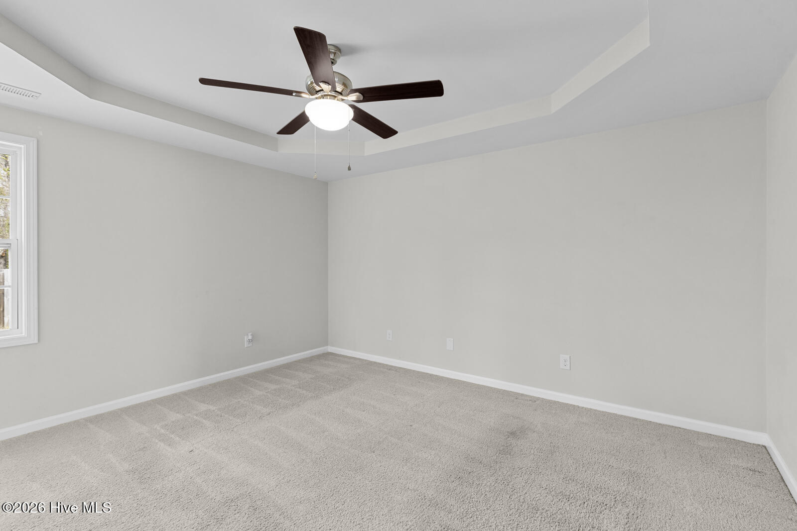 100563691 | Photo 13