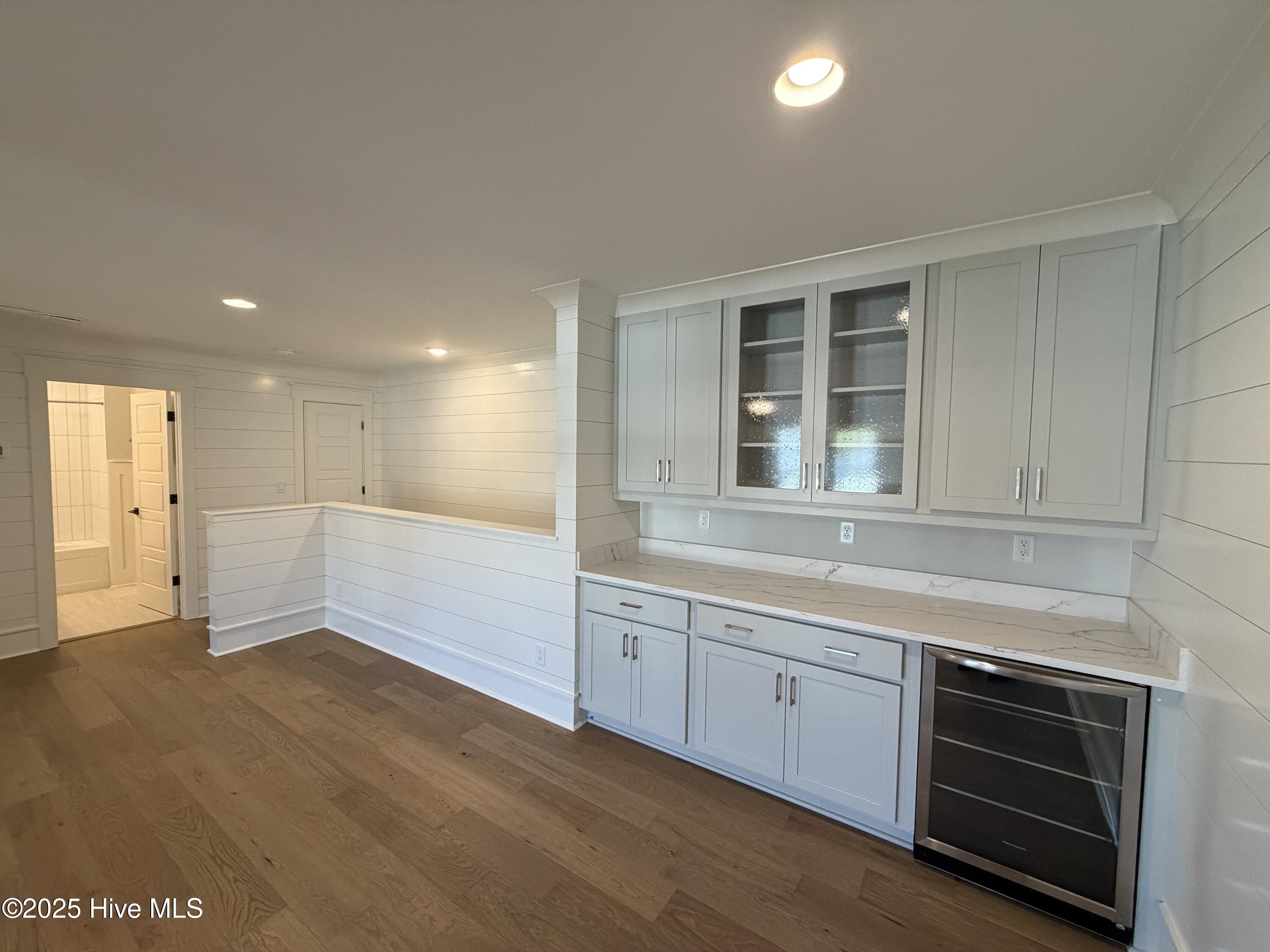 100518580 | Photo 52