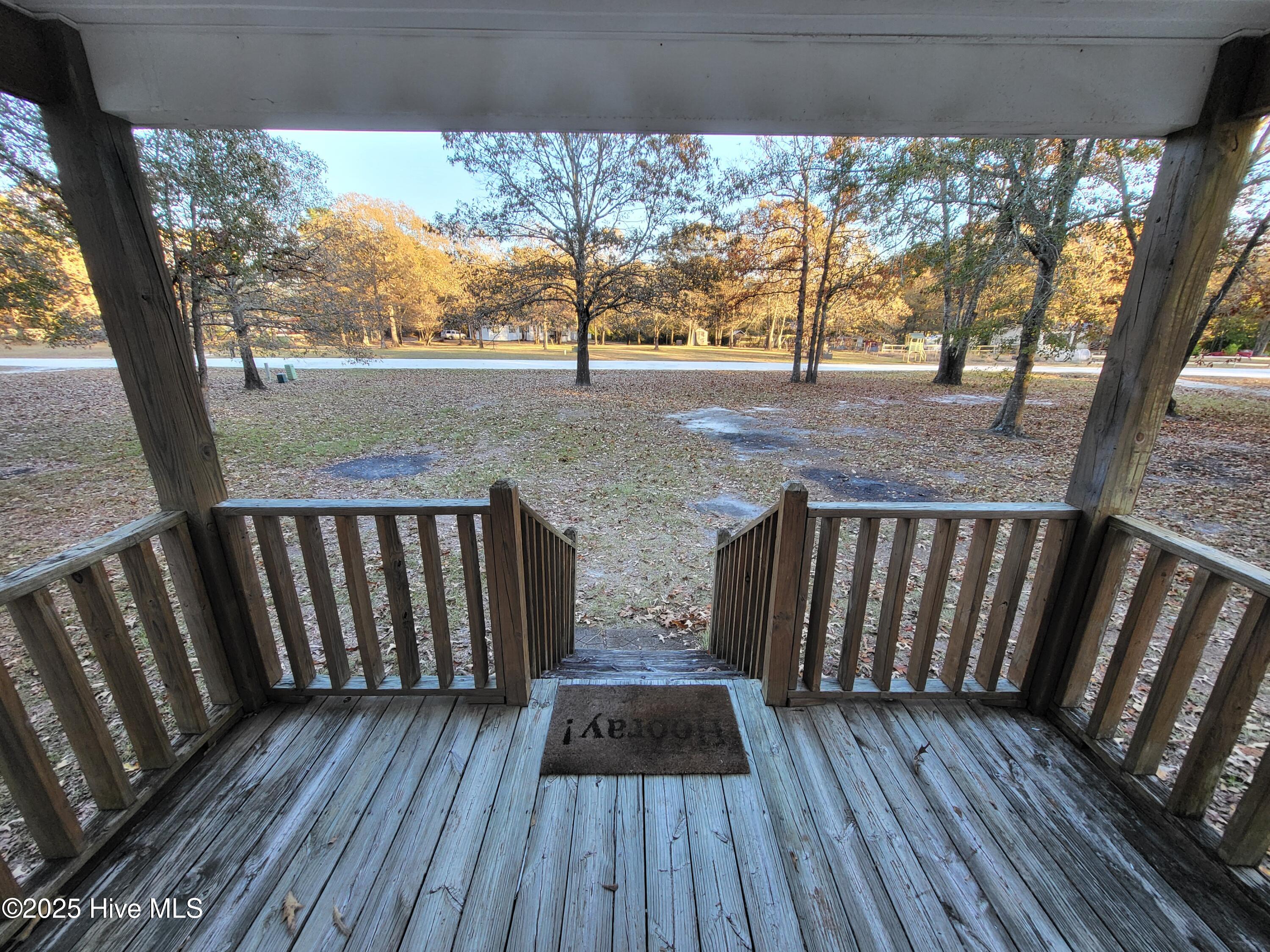 100540995 | Photo 15