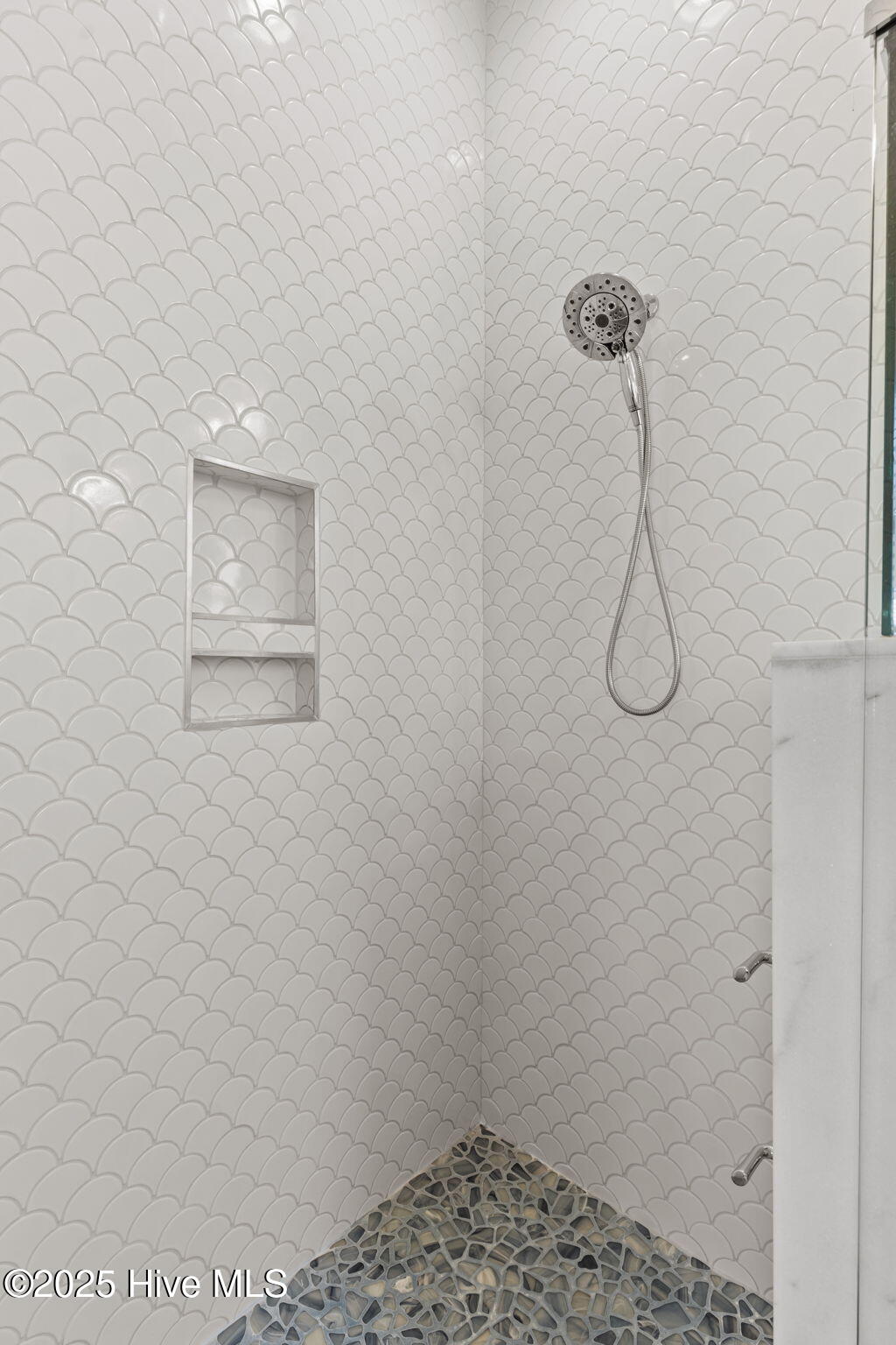 100545379 | Photo 32