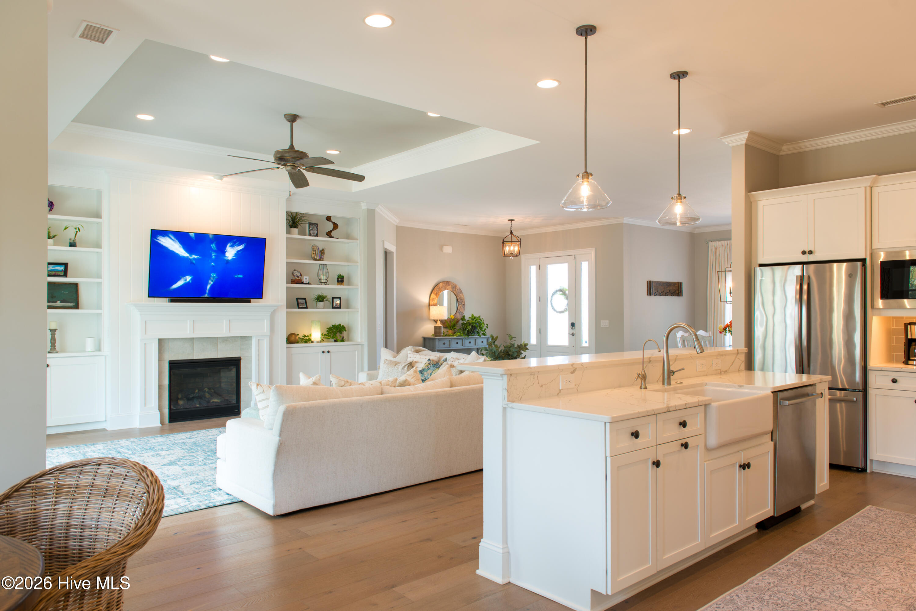 100560299 | Photo 26