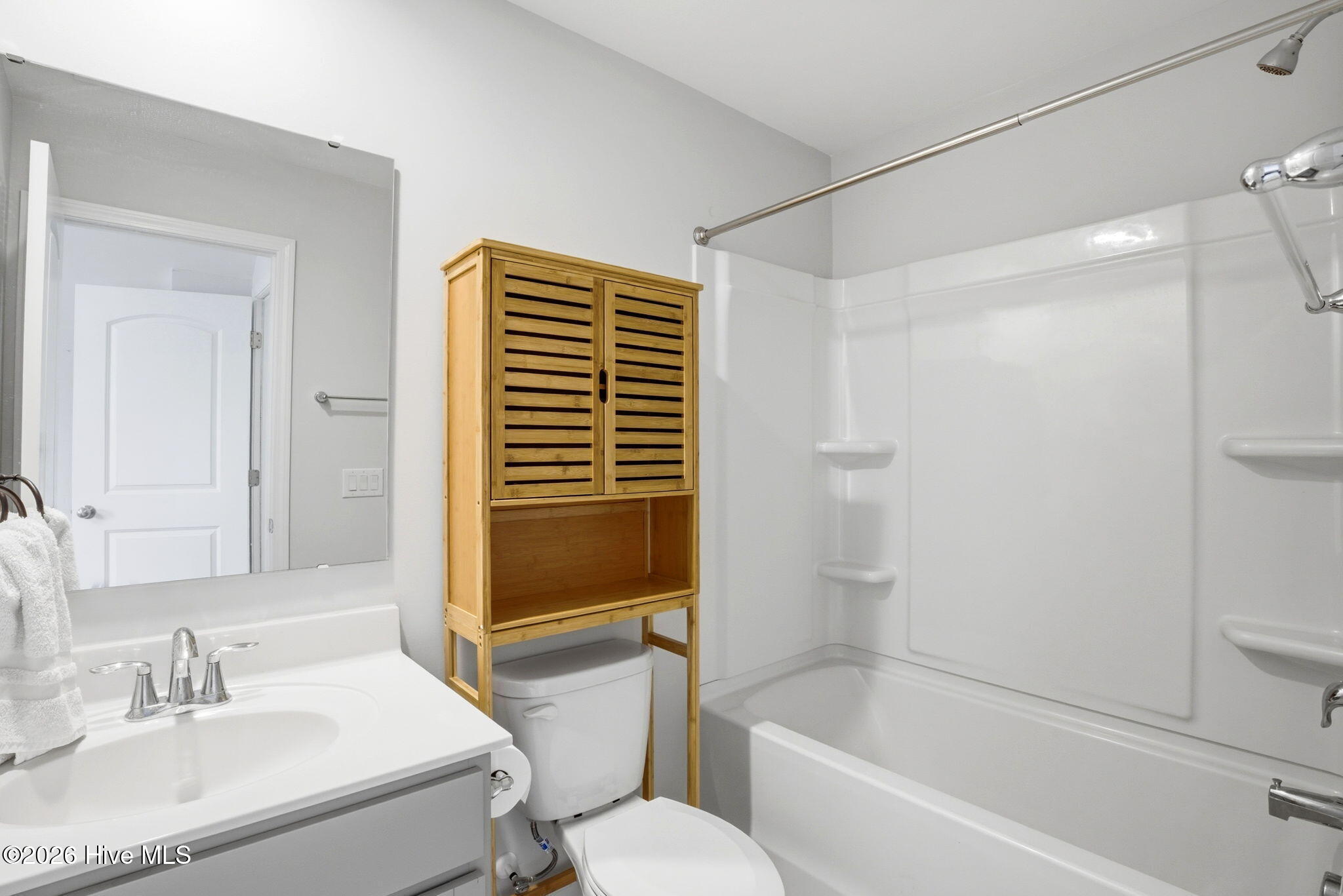 100558607 | Photo 28