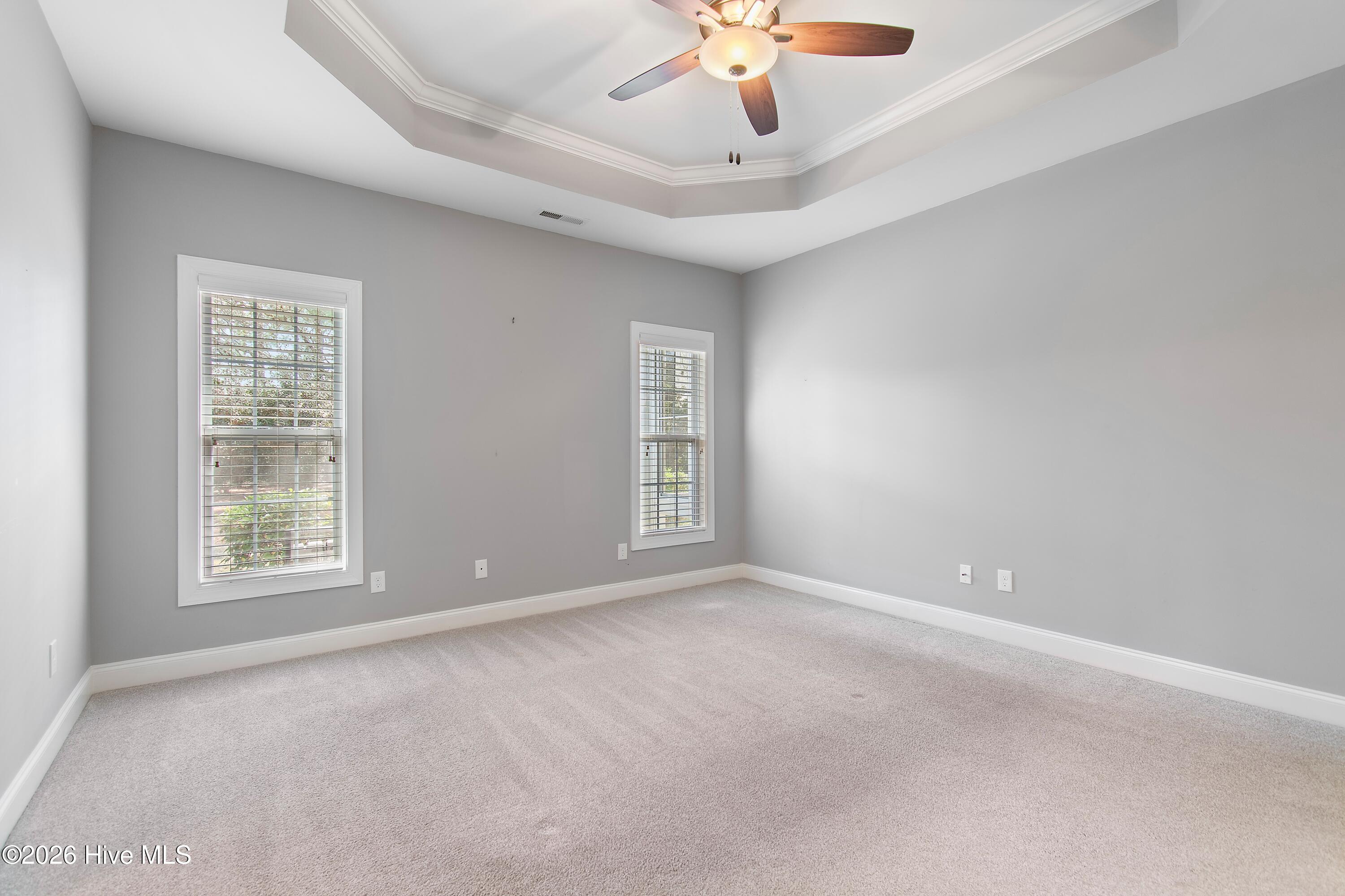 100563713 | Photo 21