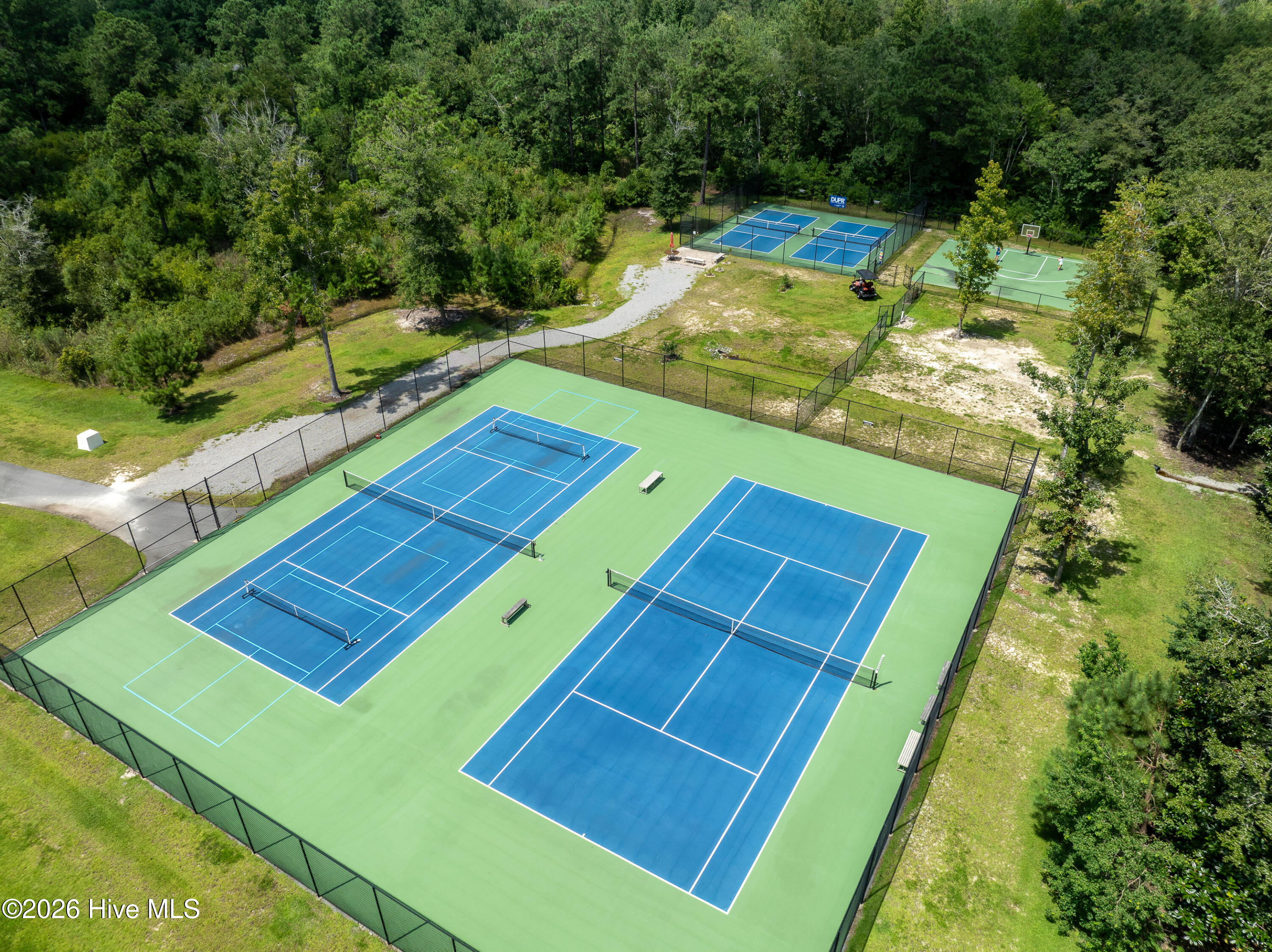 100444690 | Photo 17