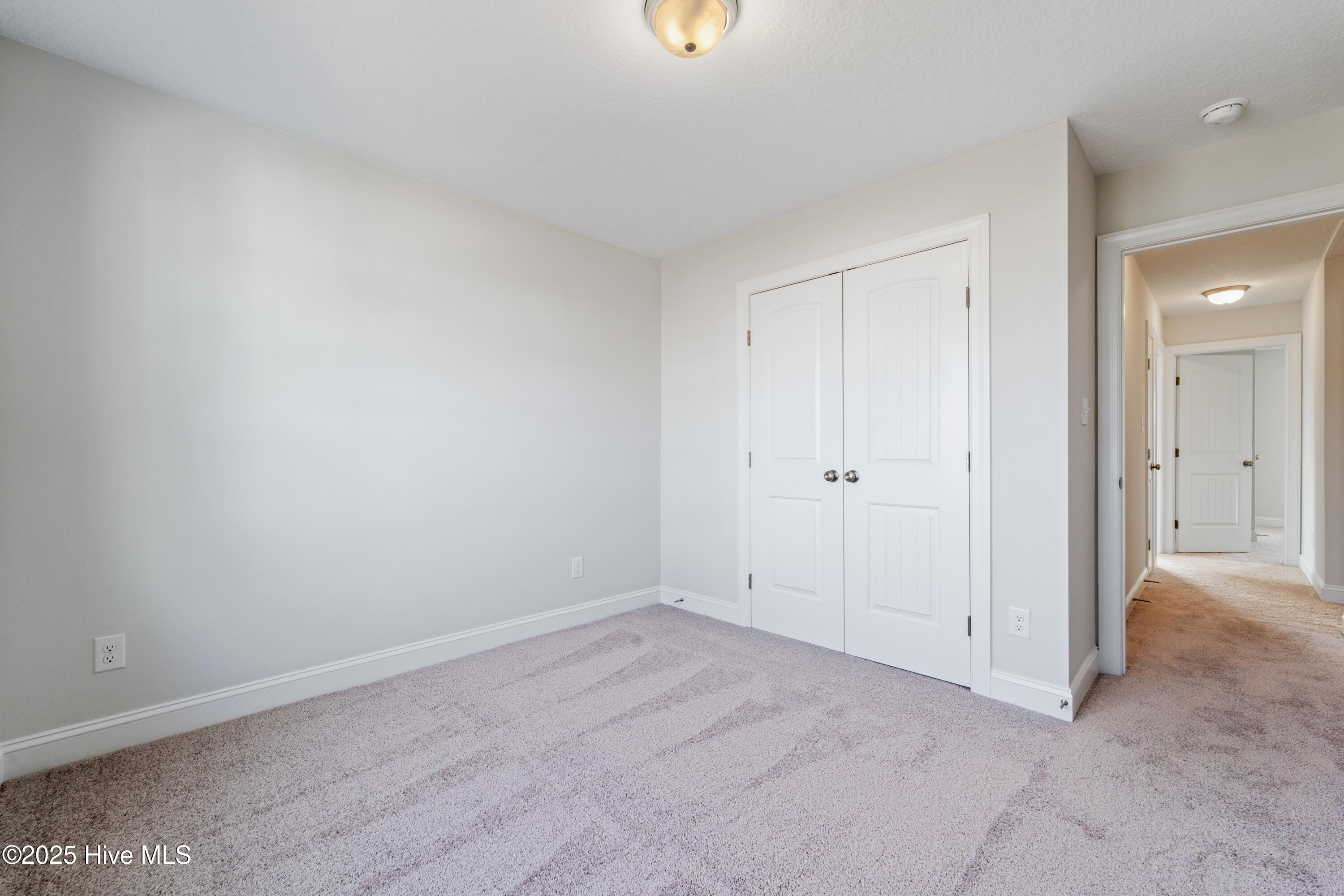 100493464 | Photo 28