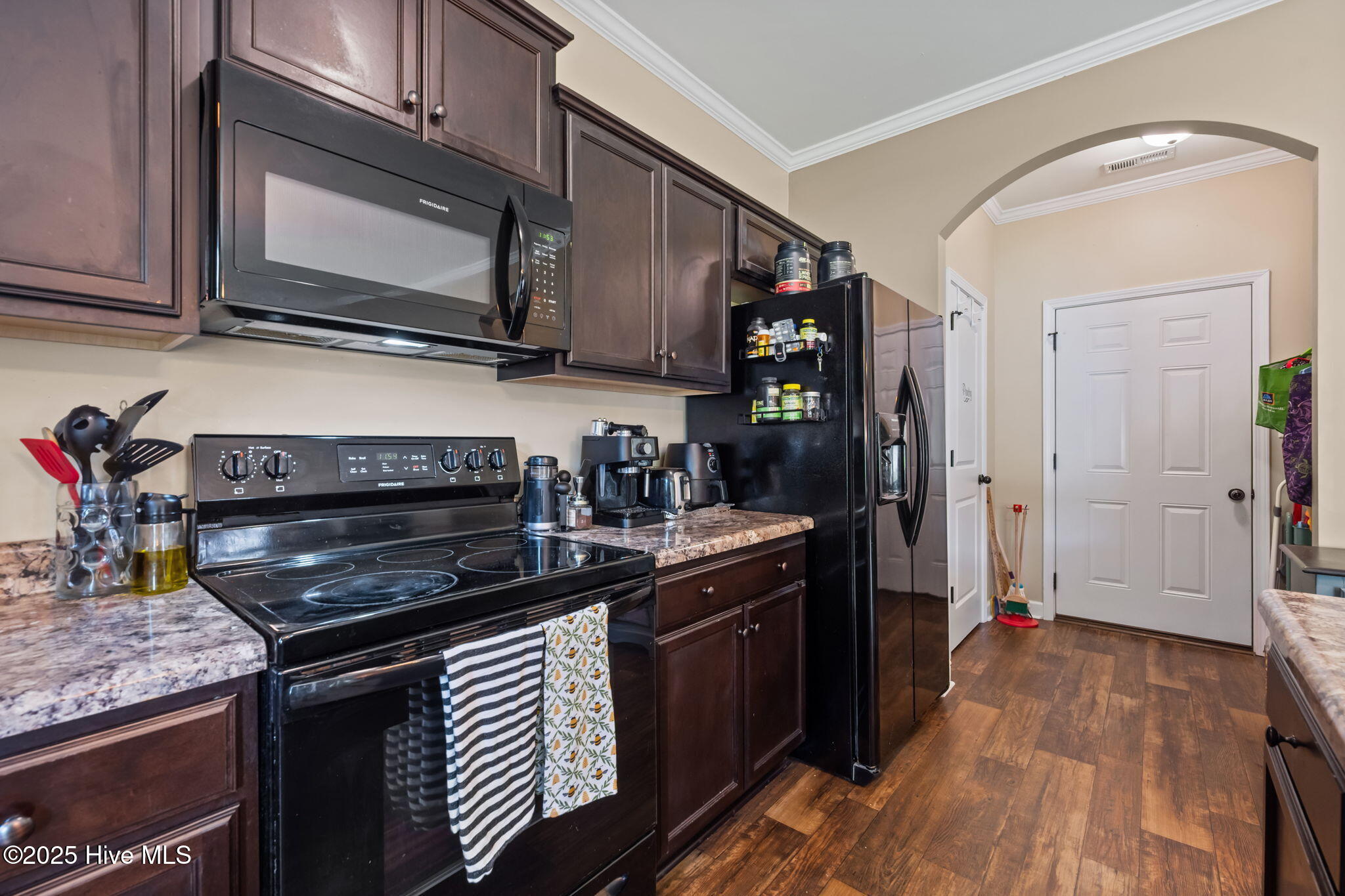 100534756 | Photo 15