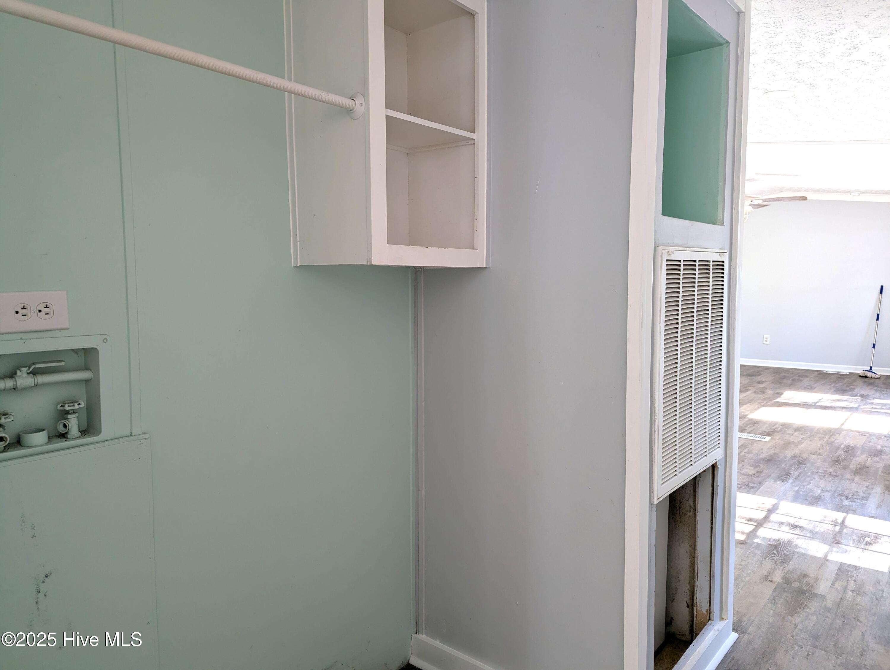 100539025 | Photo 14