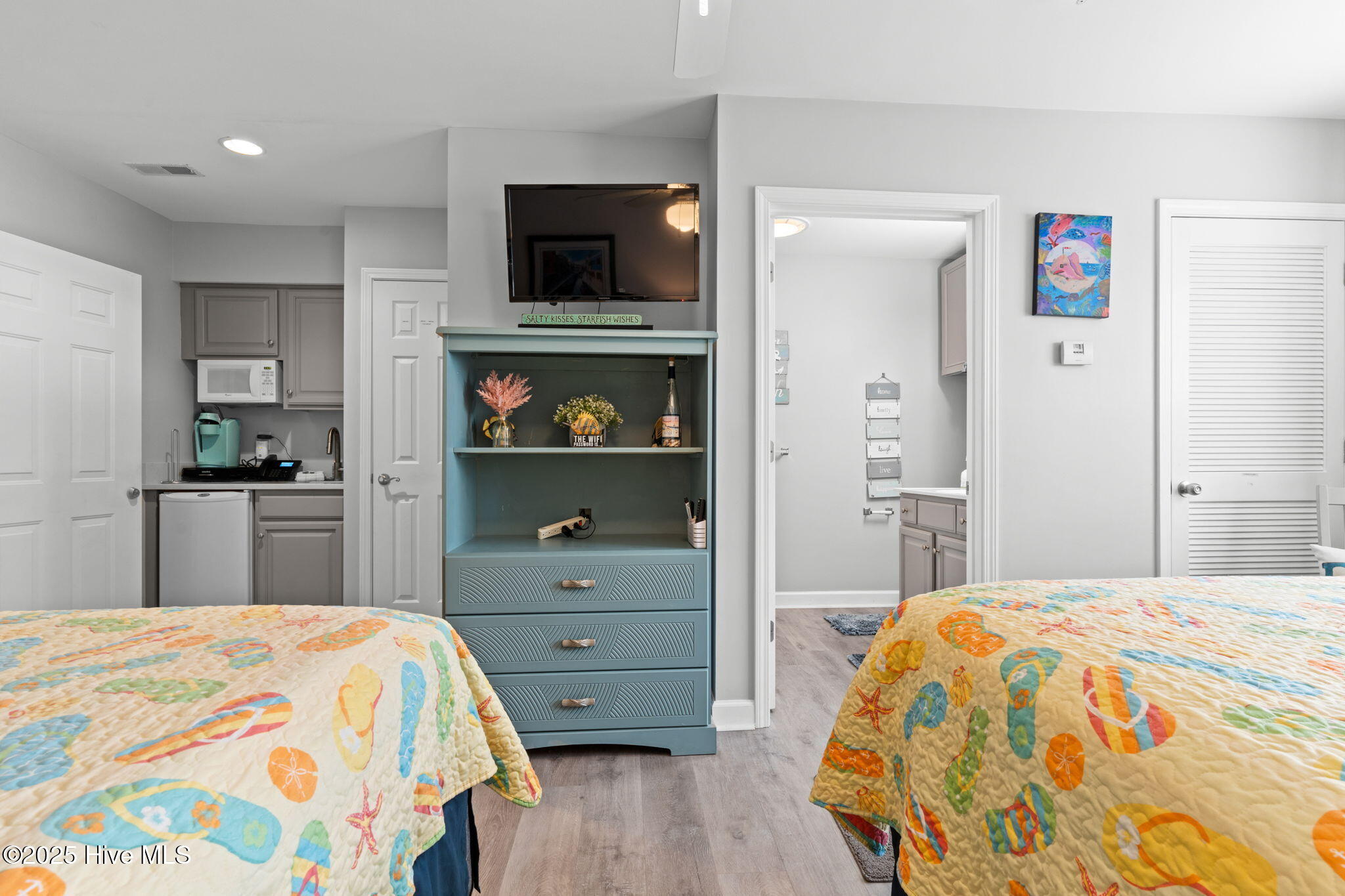 100538778 | Photo 25