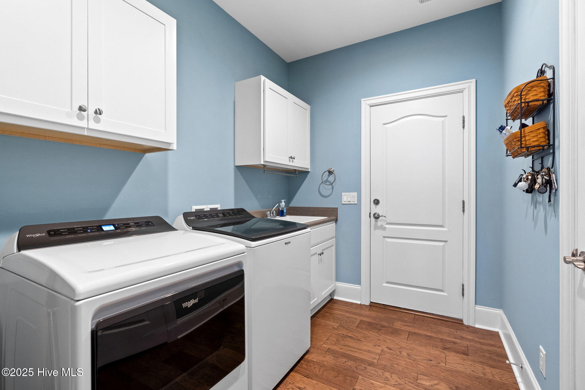 100553022 | Photo 55