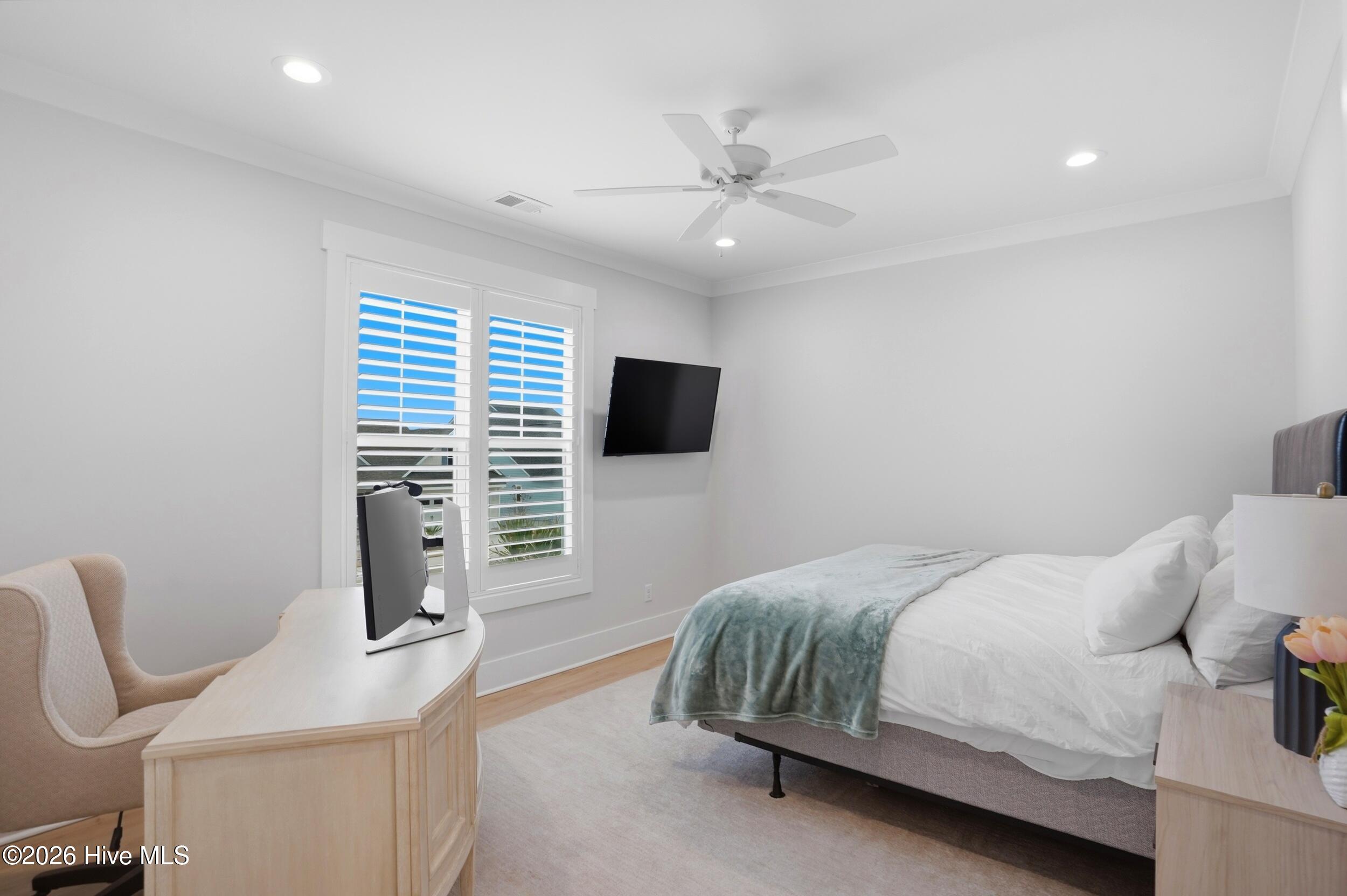 100559672 | Photo 34