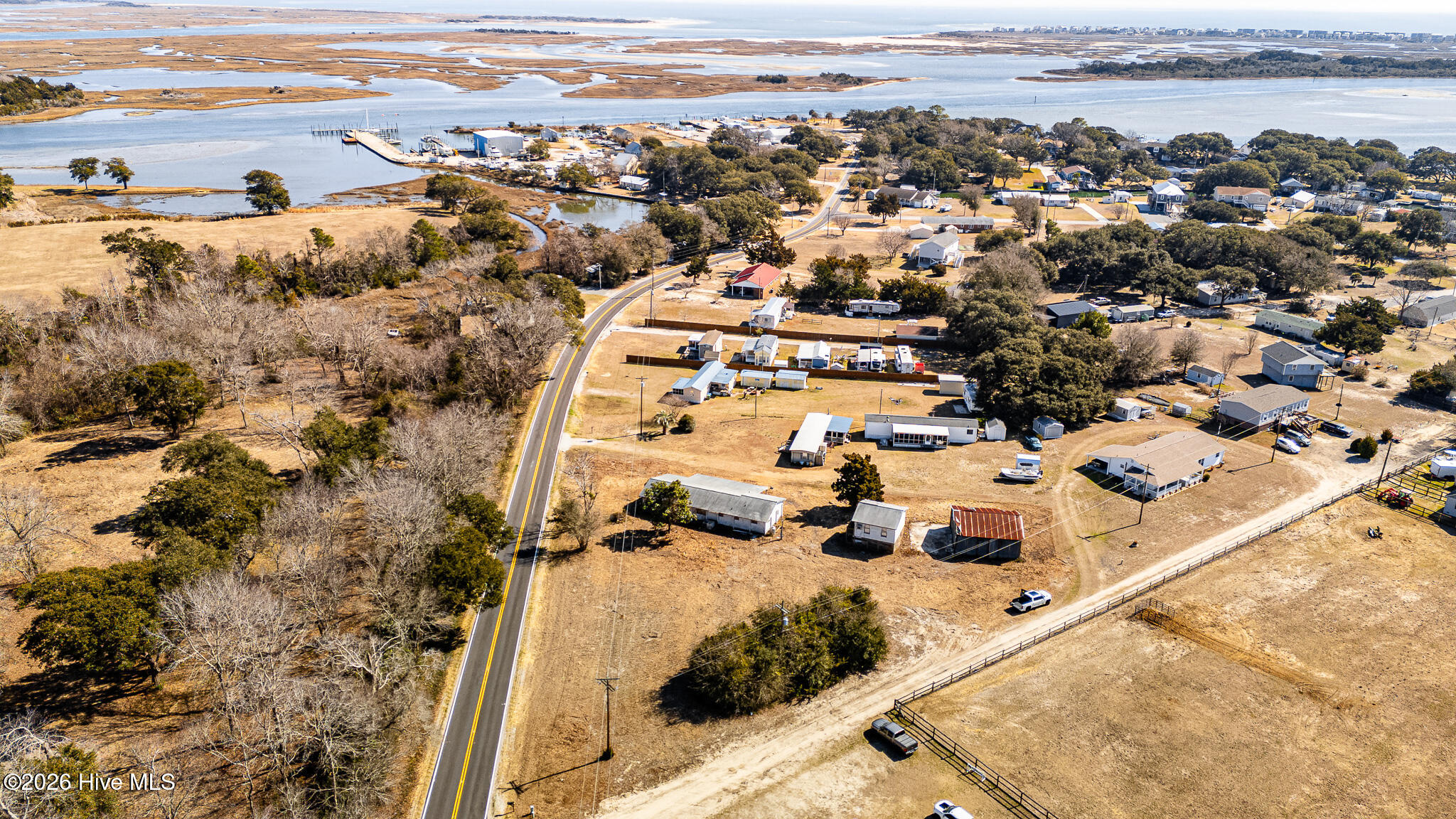 100556328 | Photo 40