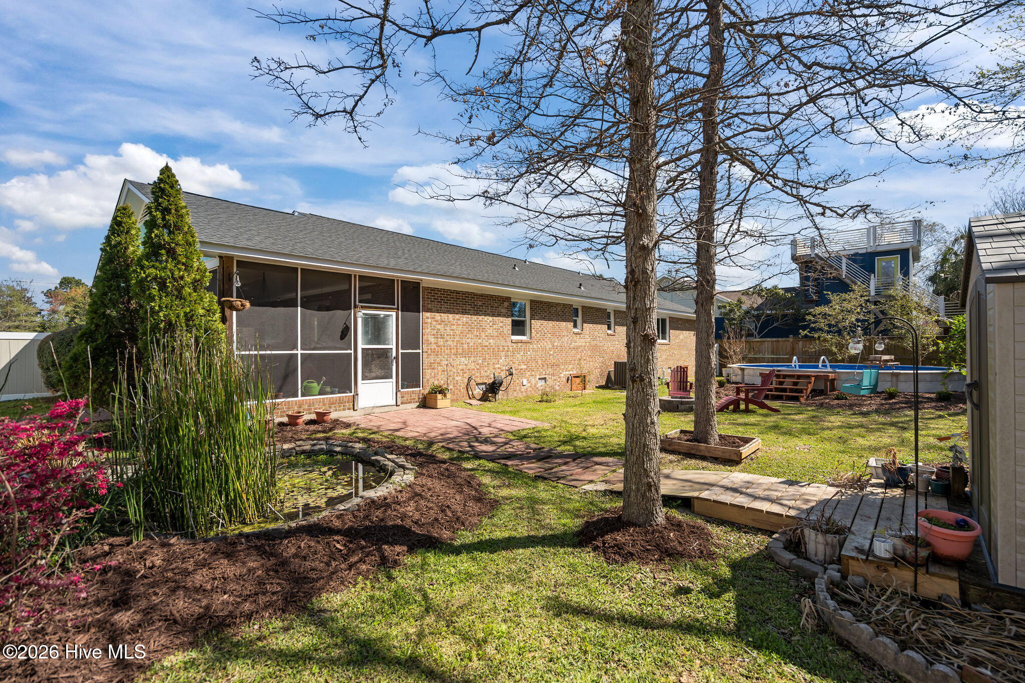 100569191 | Photo 40