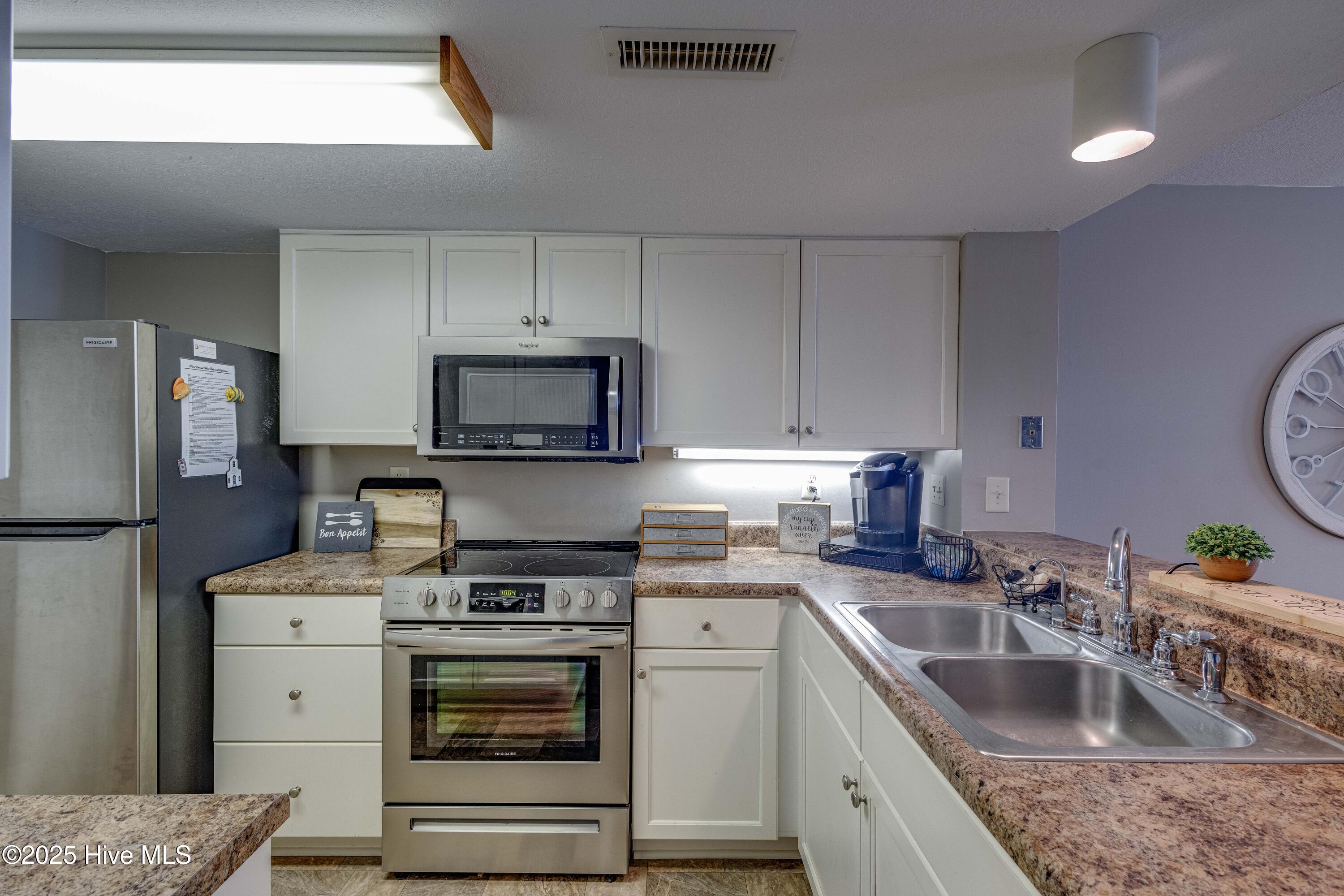 100494950 | Photo 10