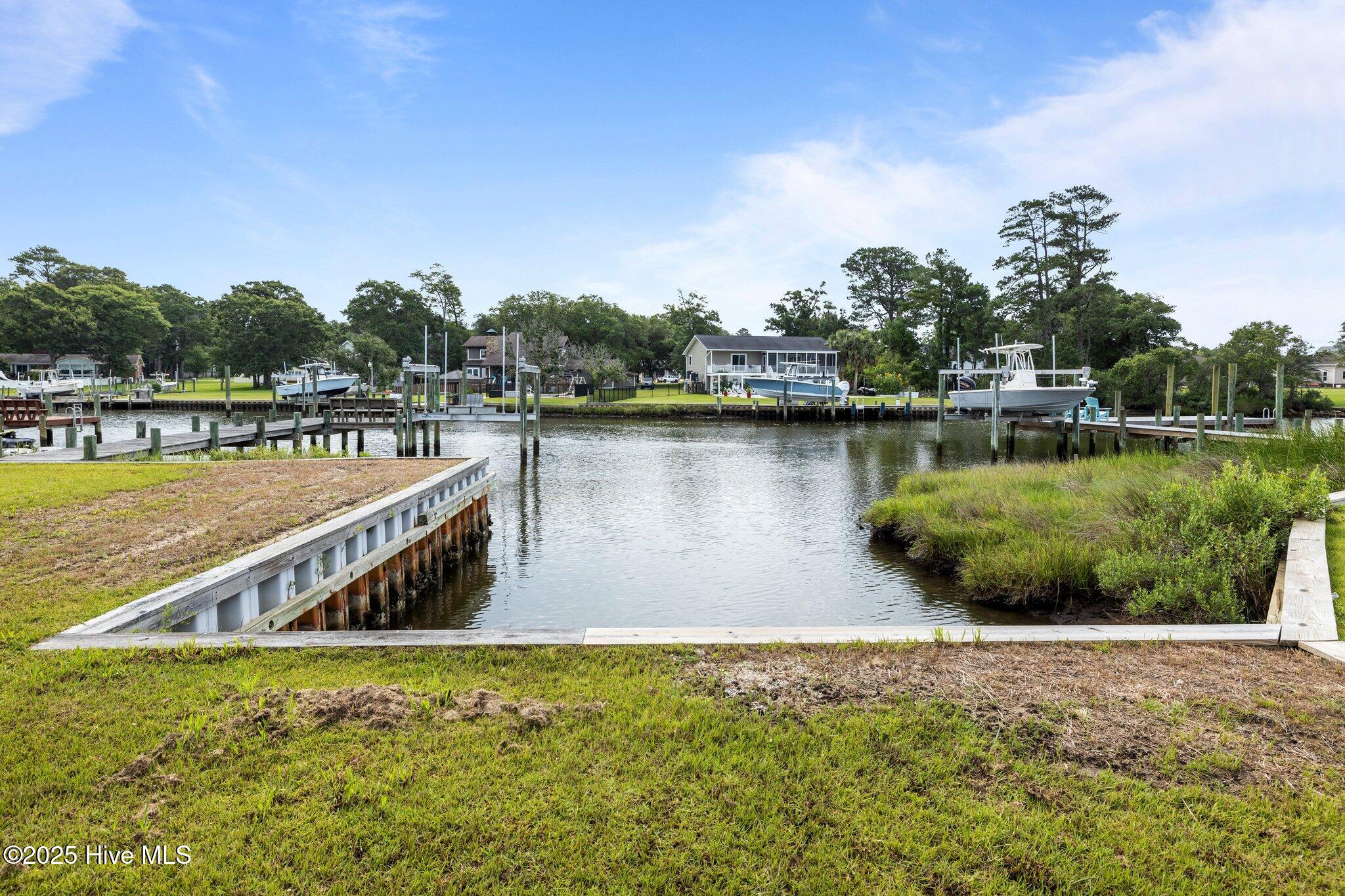 100558486 | Photo 10