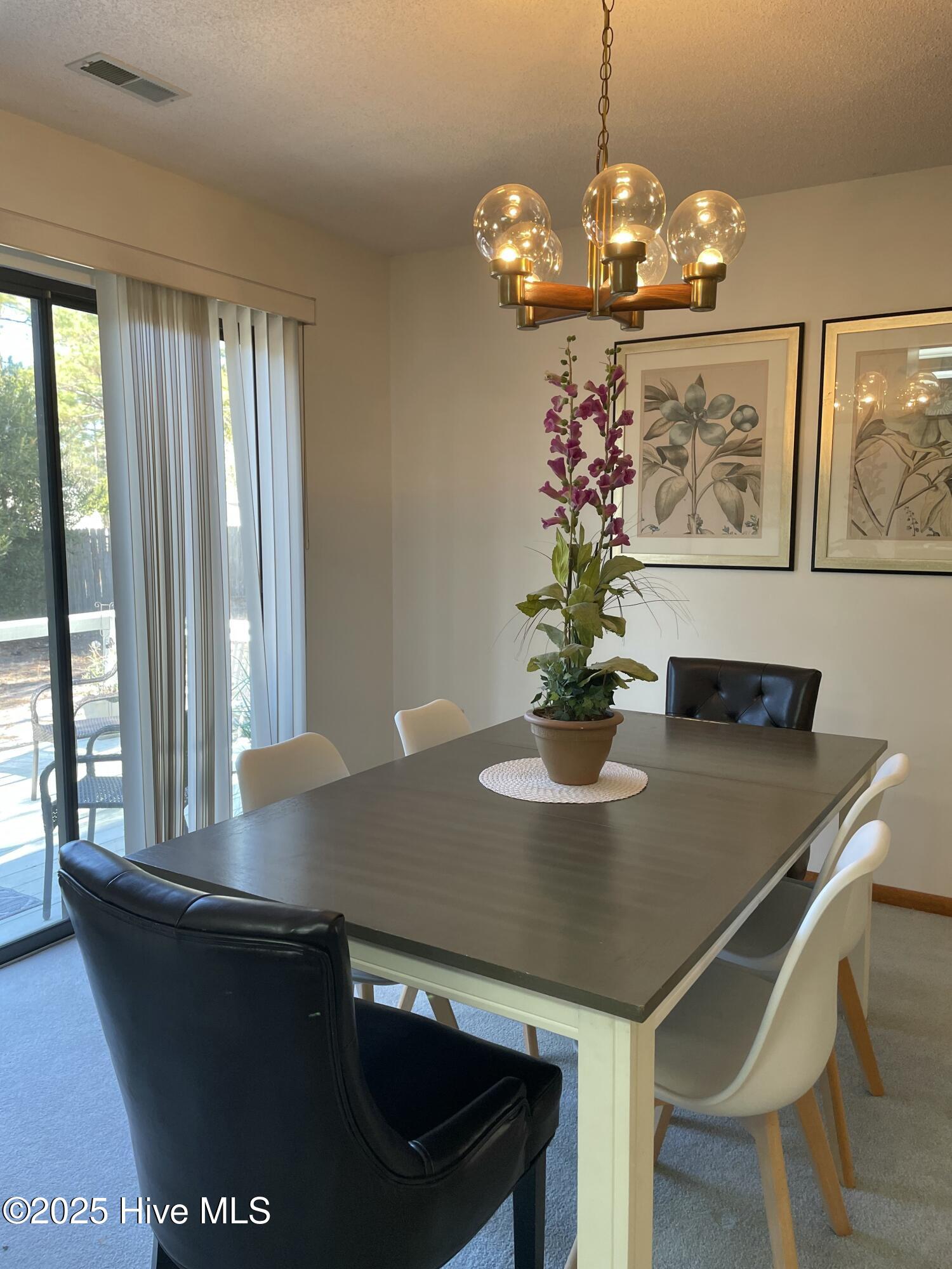 100531668 | Photo 10