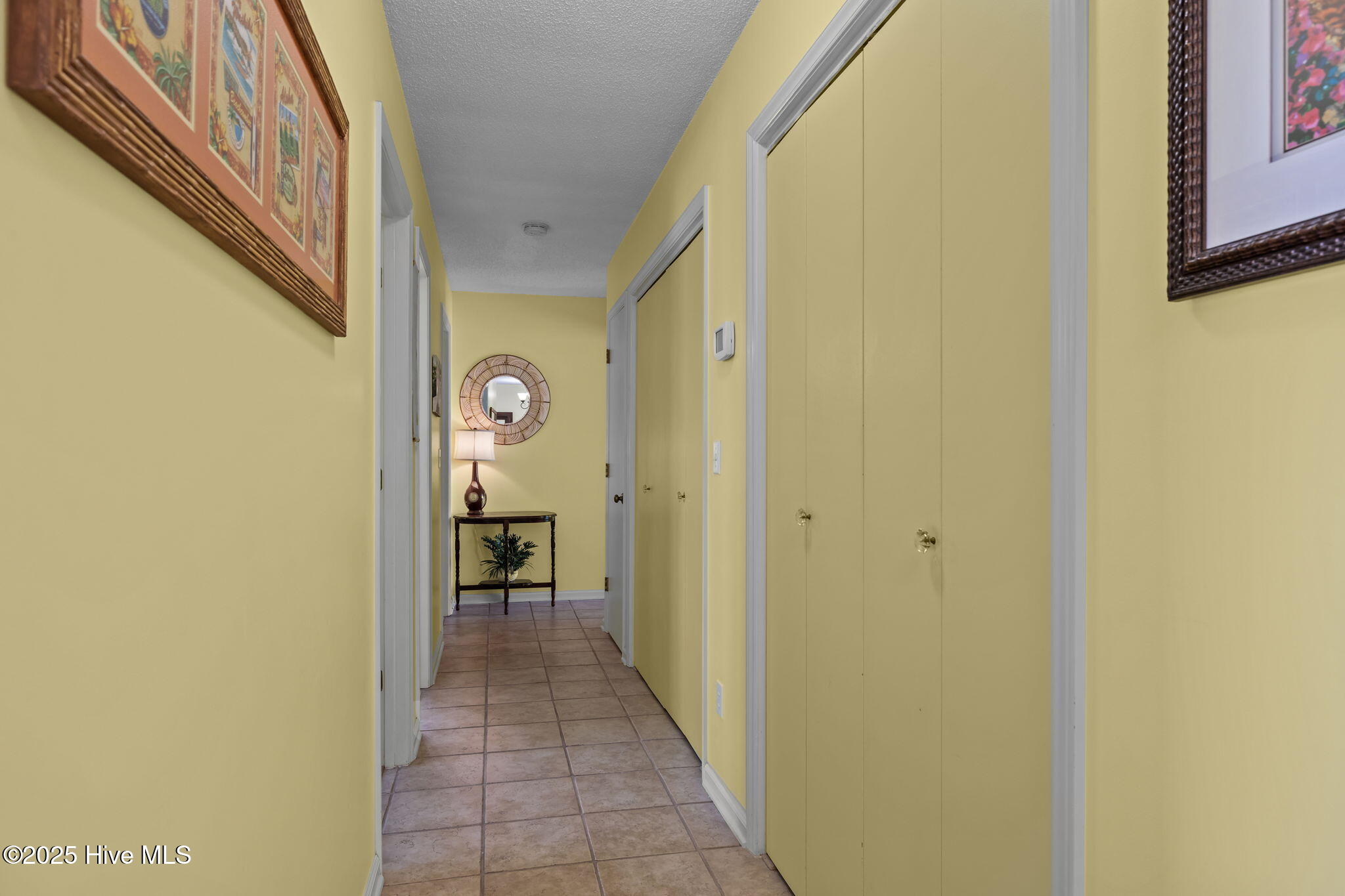 100542627 | Photo 23