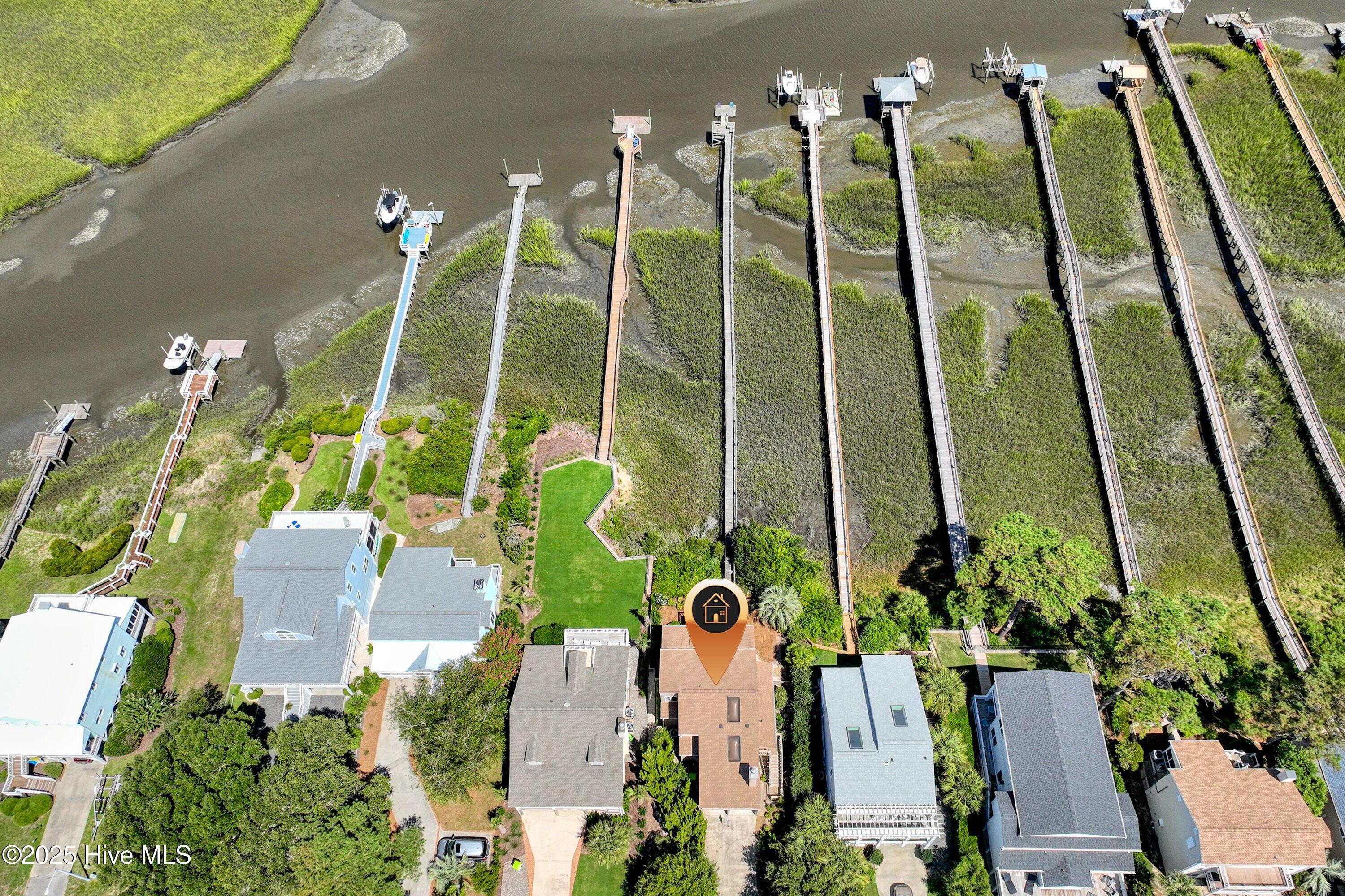 100522322 | Photo 36