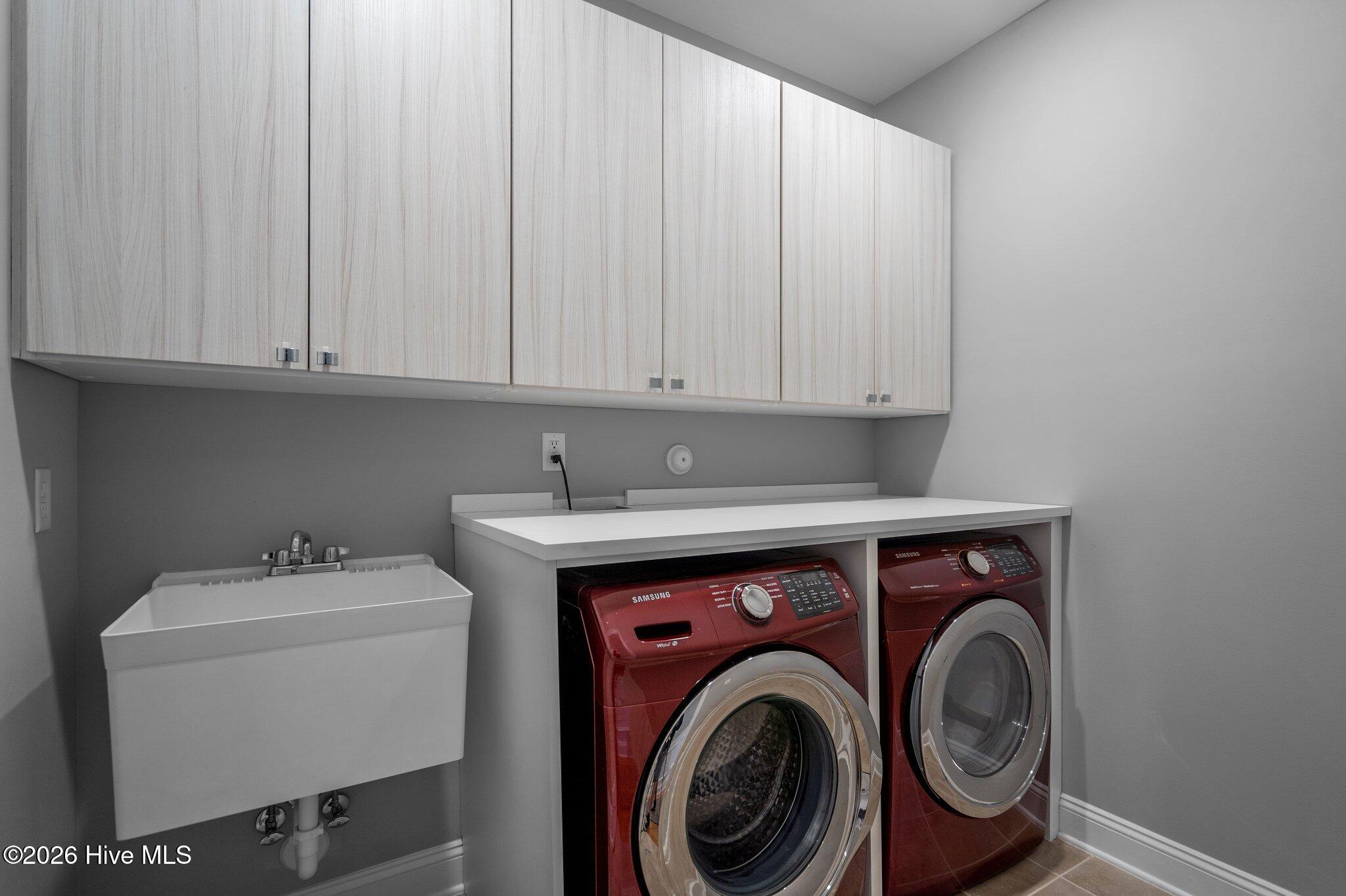 100561208 | Photo 23