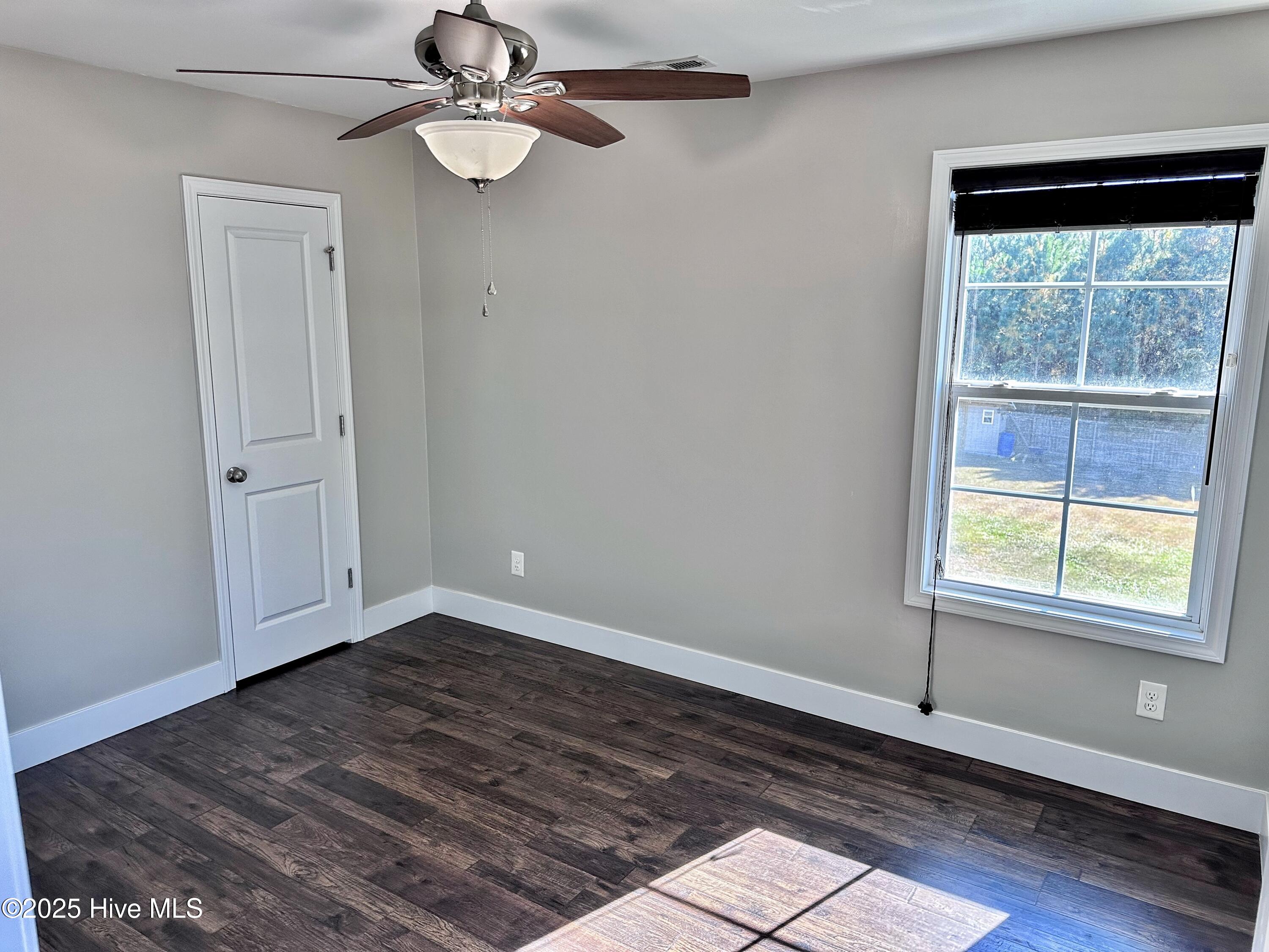 100542600 | Photo 18