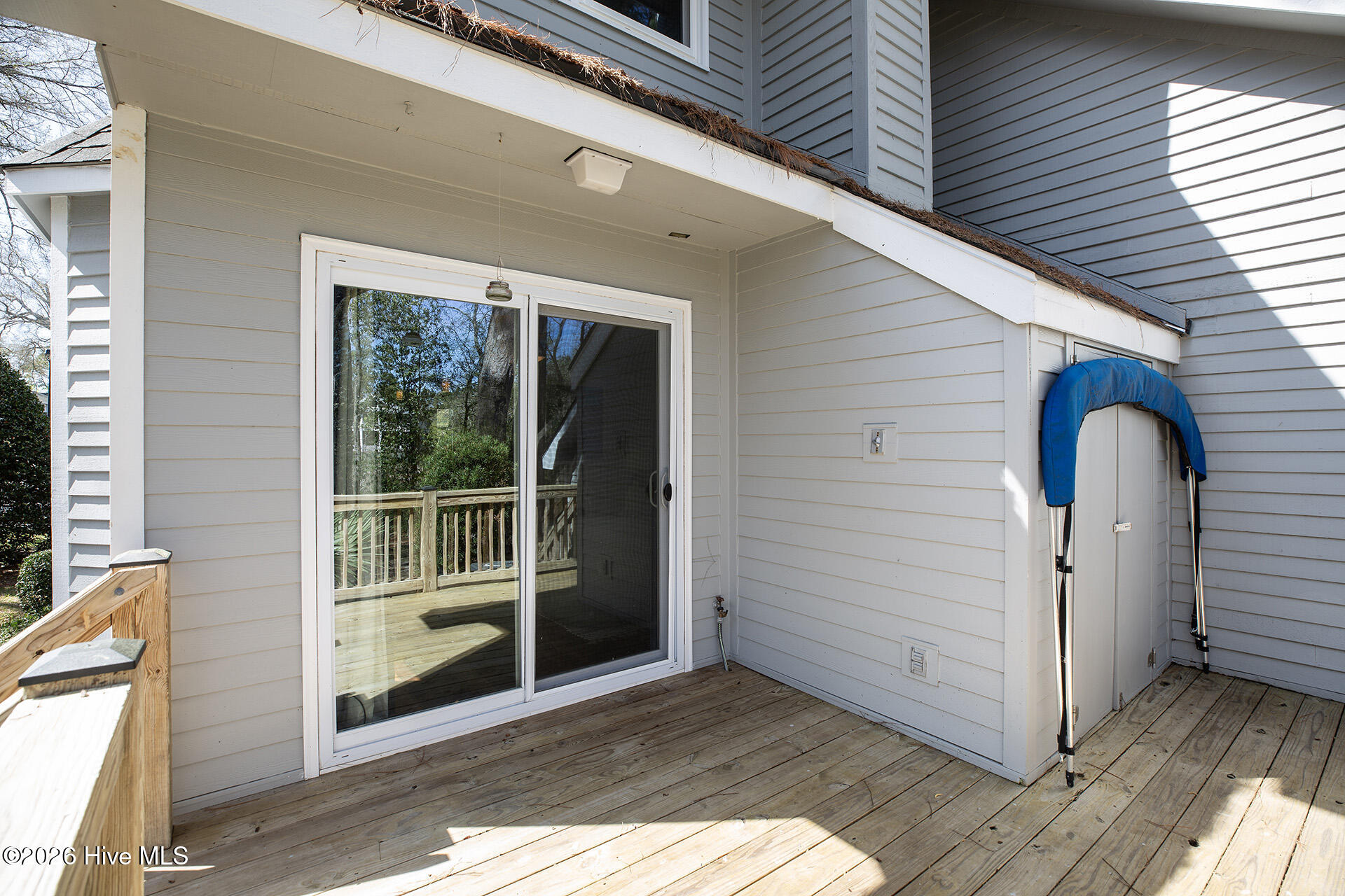 100561639 | Photo 37