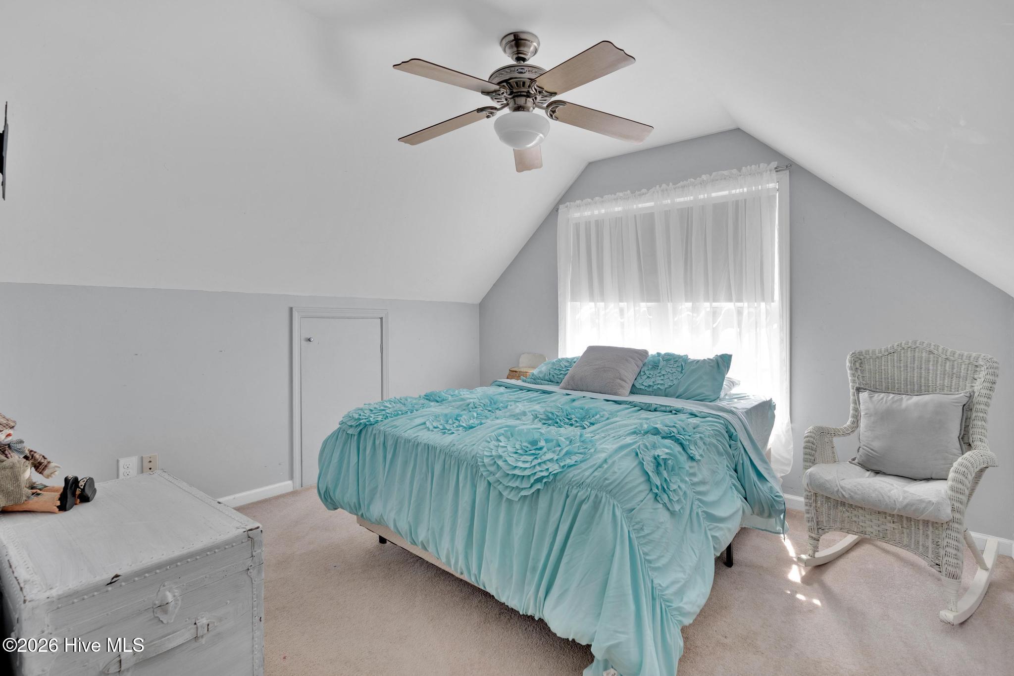 100559055 | Photo 22