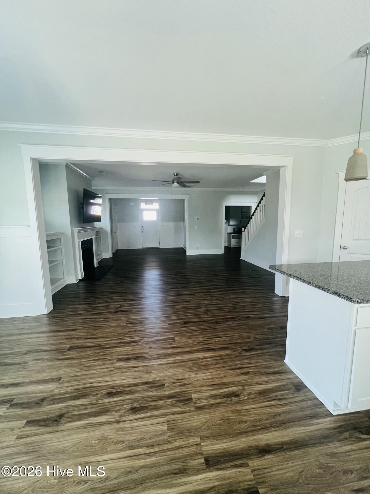 100559549 | Photo 12