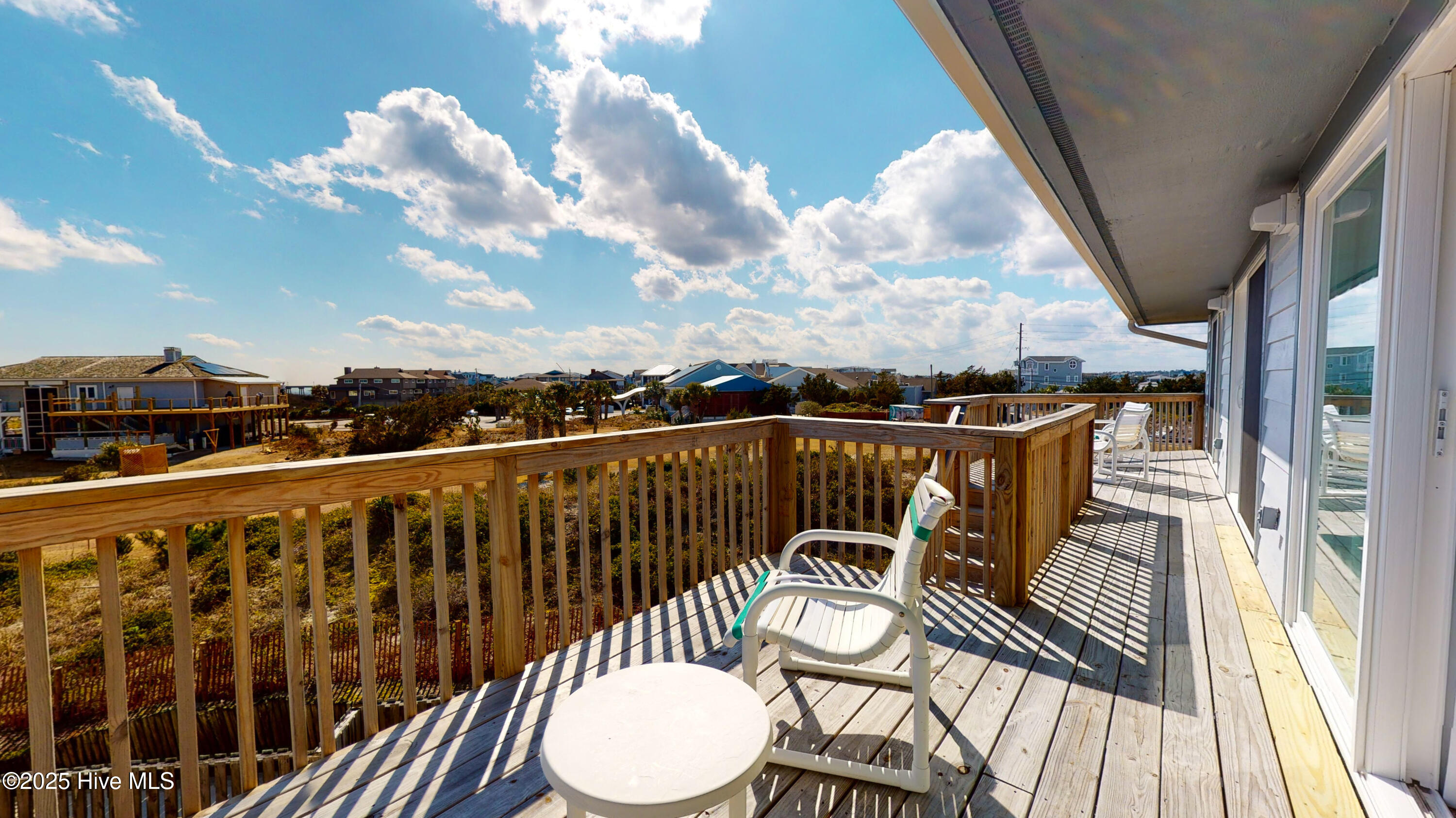 100529389 | Photo 12