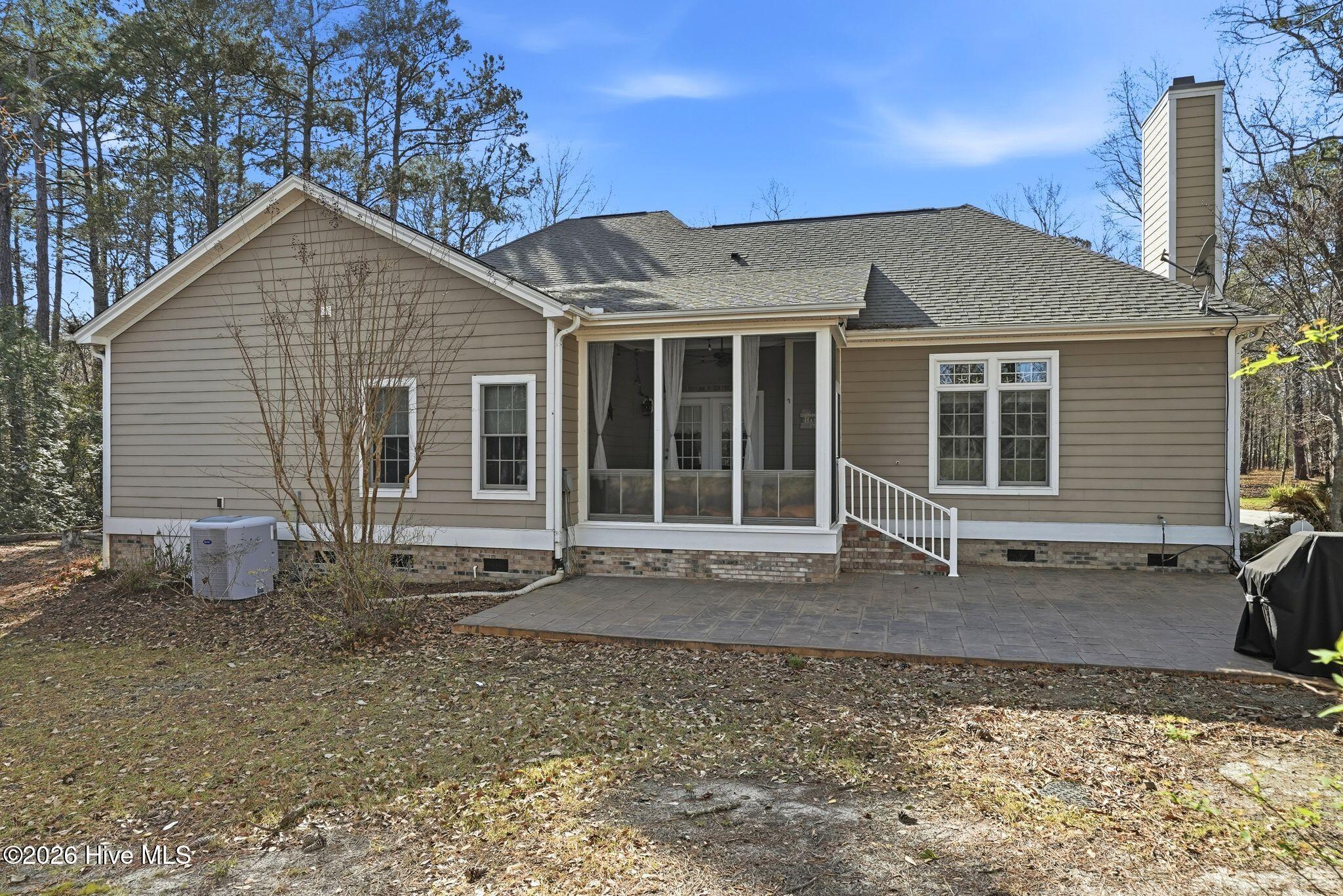 100561689 | Photo 42