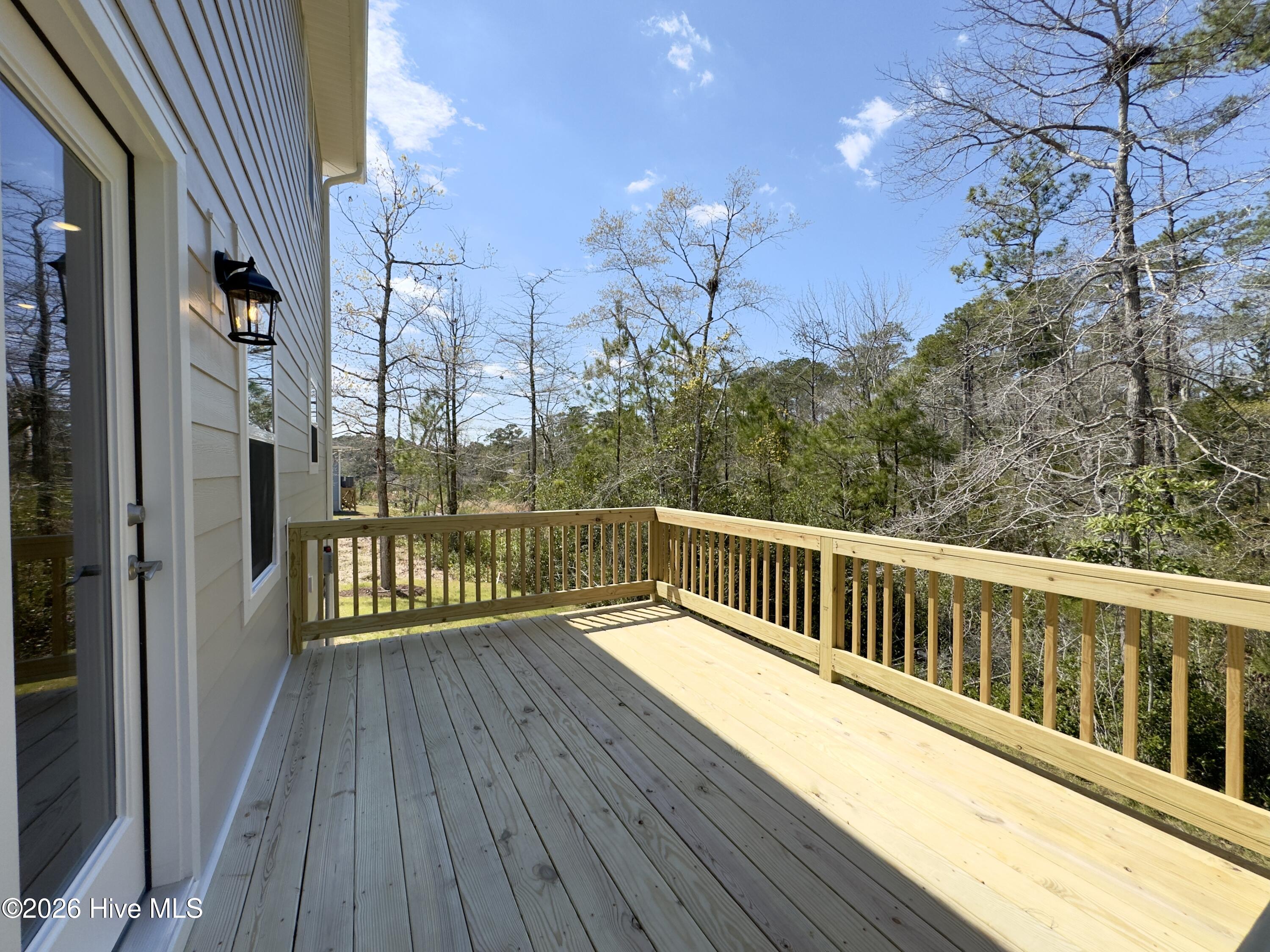 100563349 | Photo 26