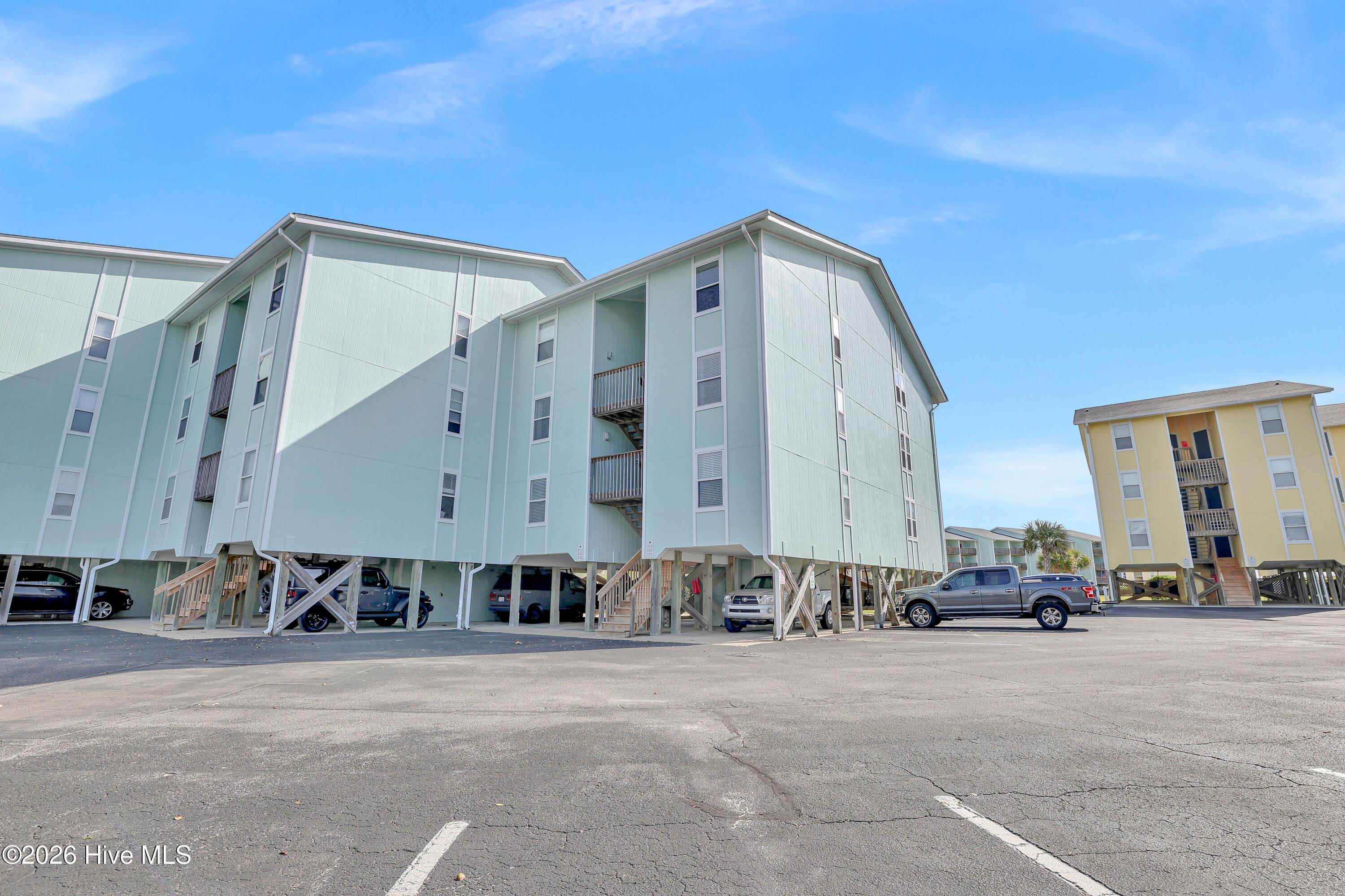 918 N New River Drive UNIT 331, Surf City, NC, 28445