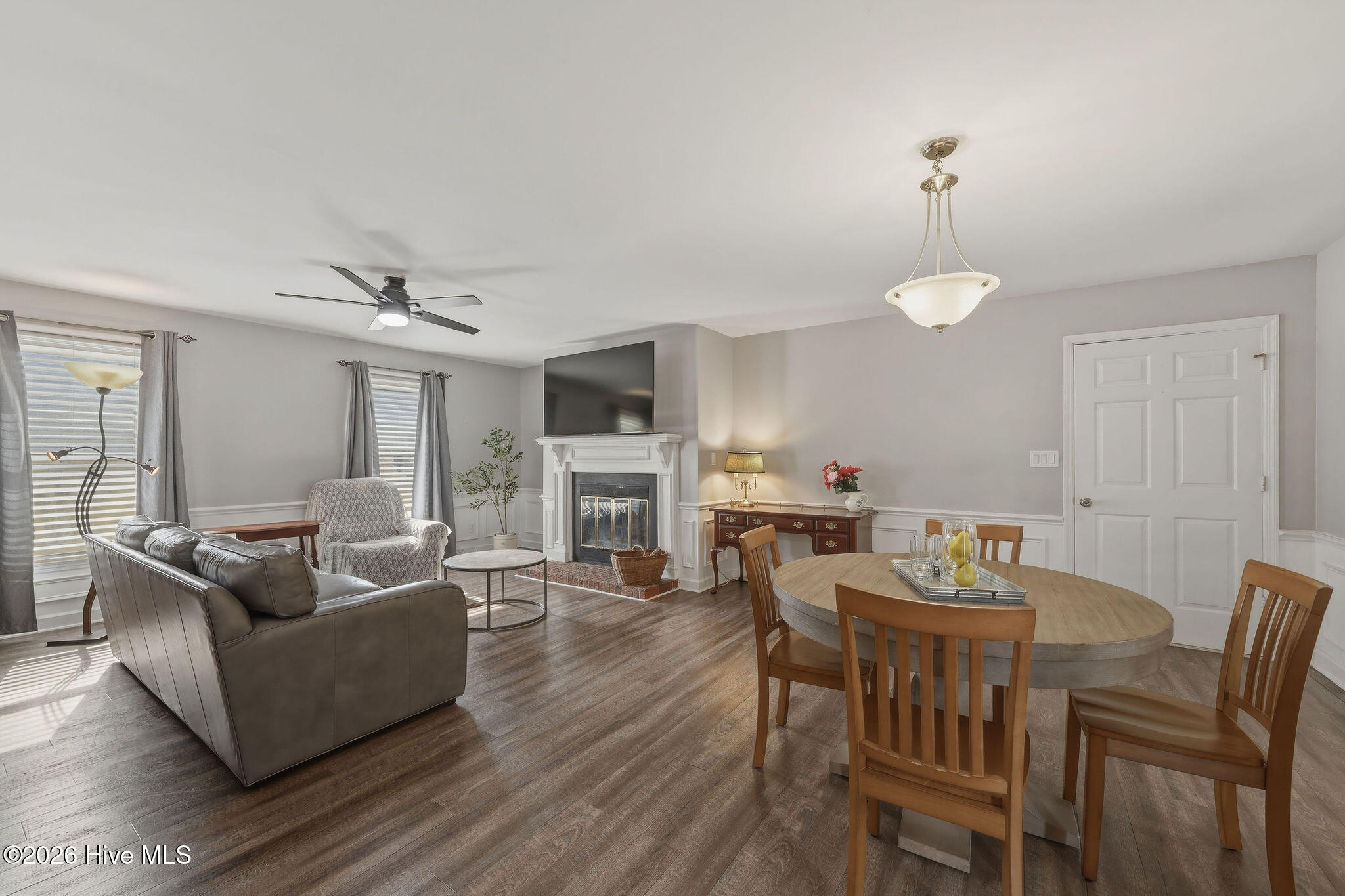 100556030 | Photo 24