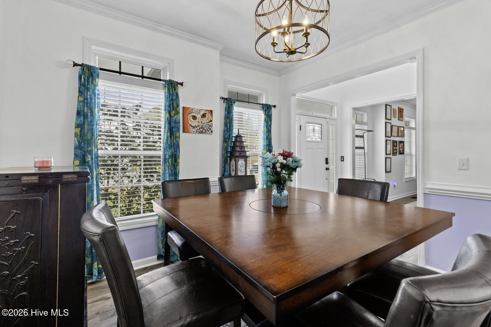 100562743 | Photo 12