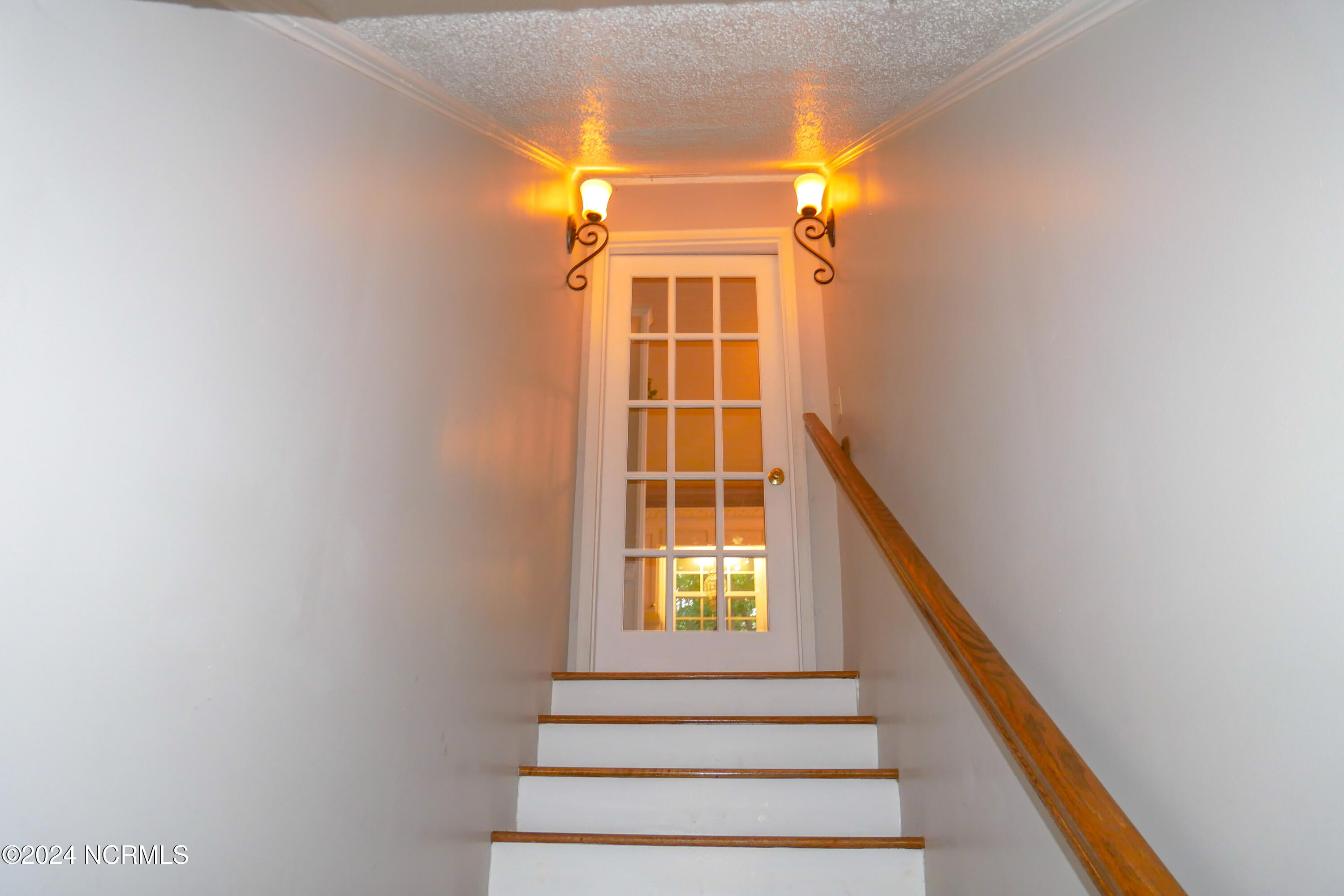 100558799 | Photo 22