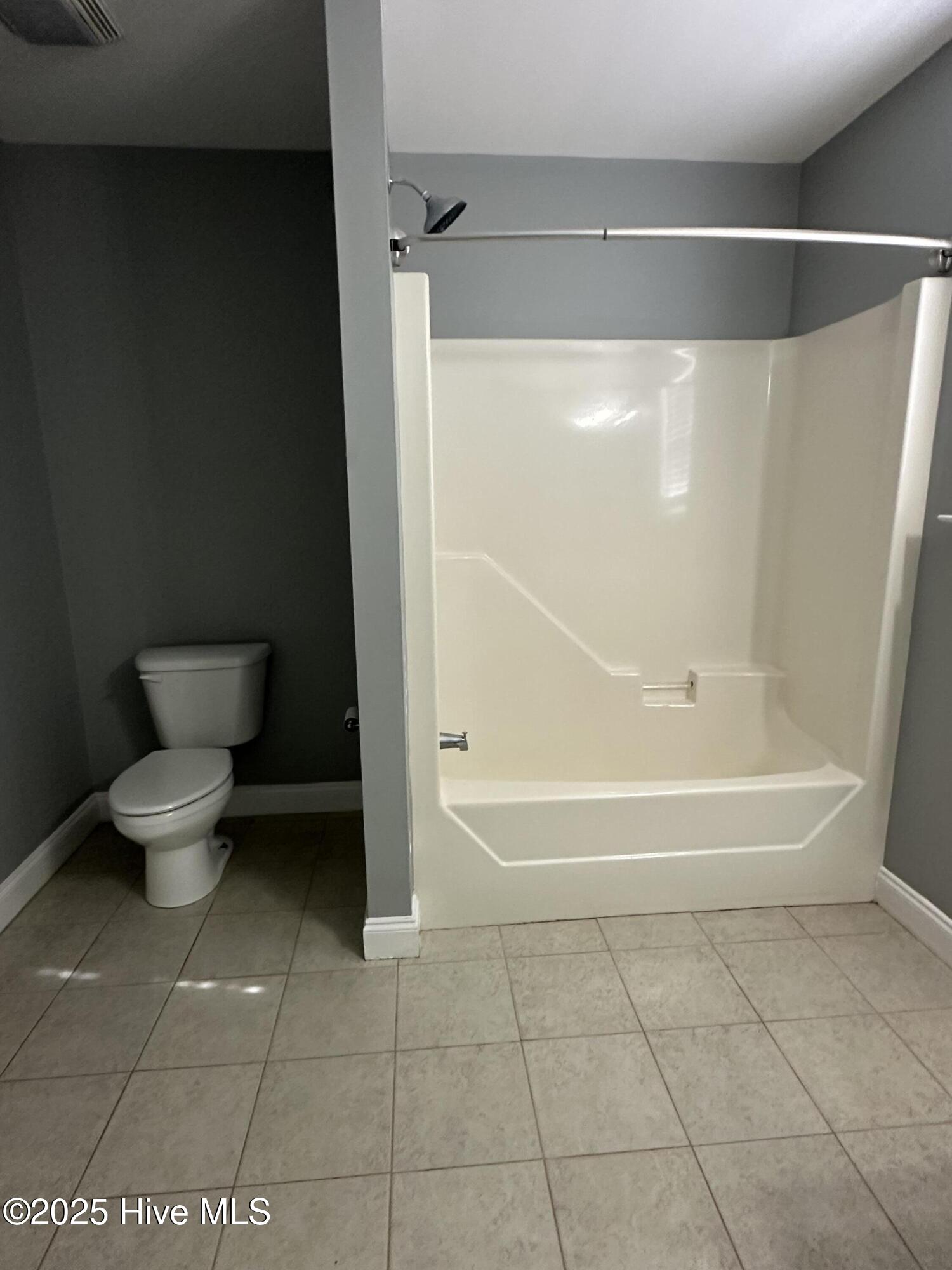 100524744 | Photo 27