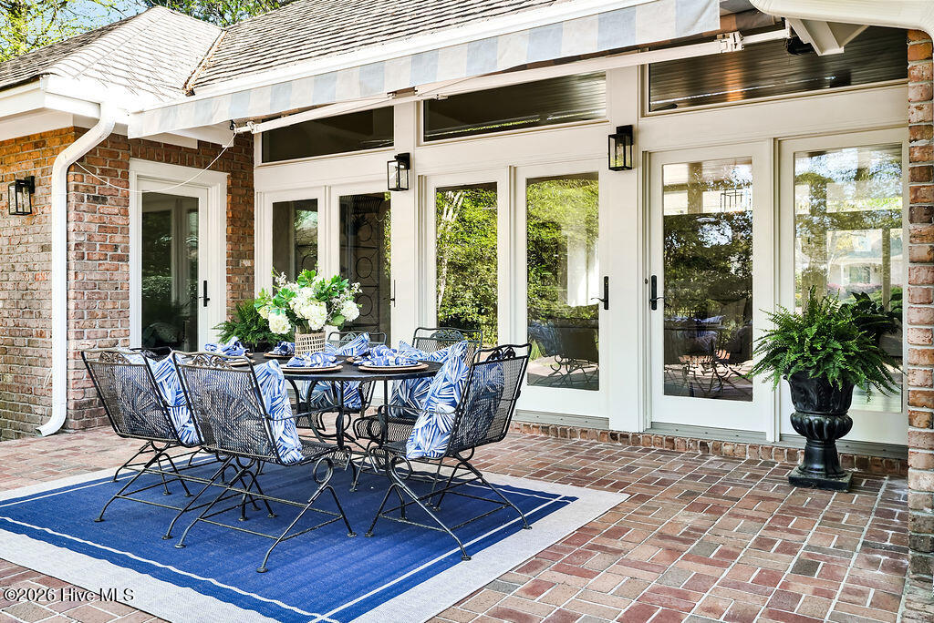 100565103 | Photo 47