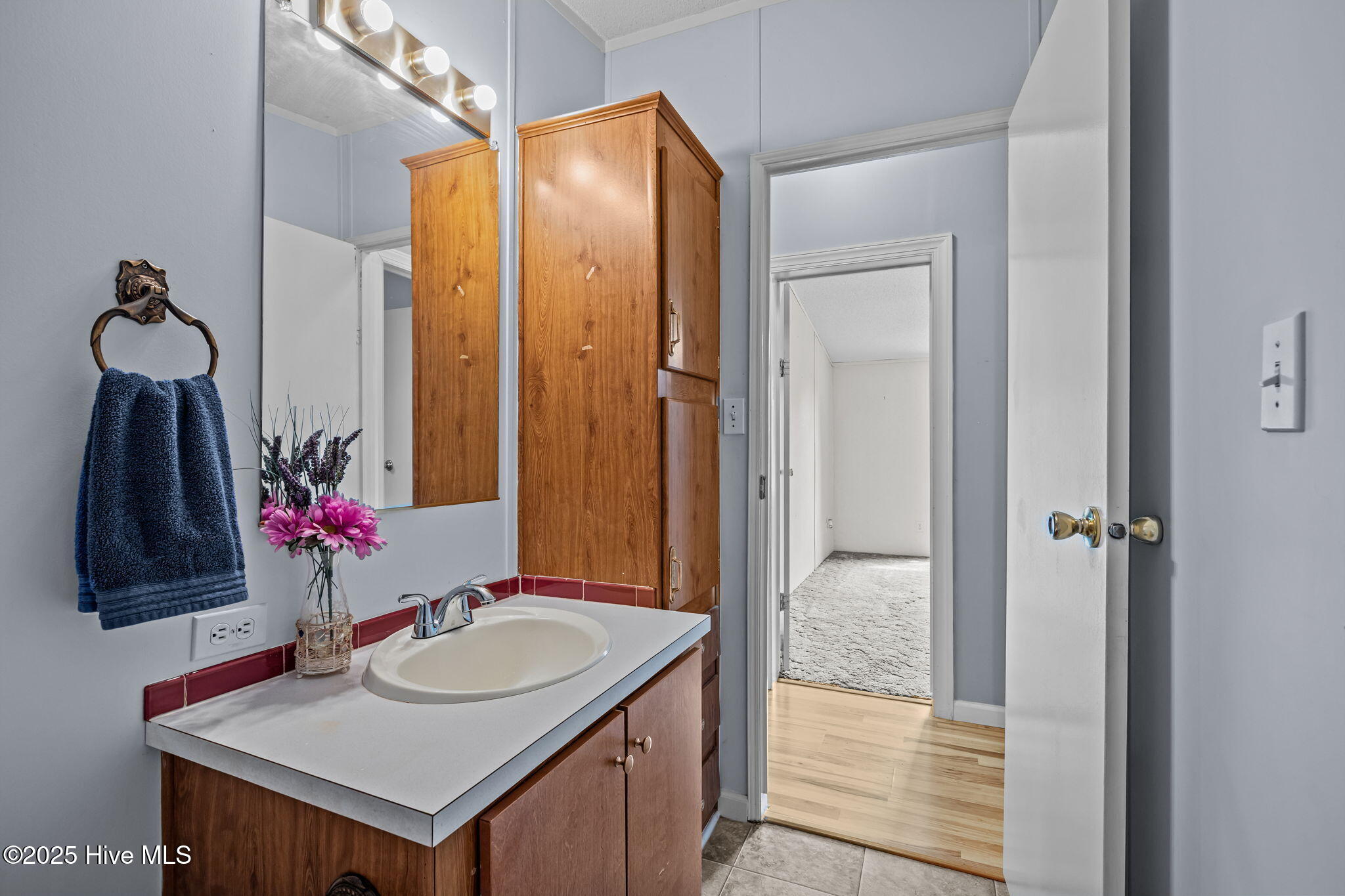 100534218 | Photo 18