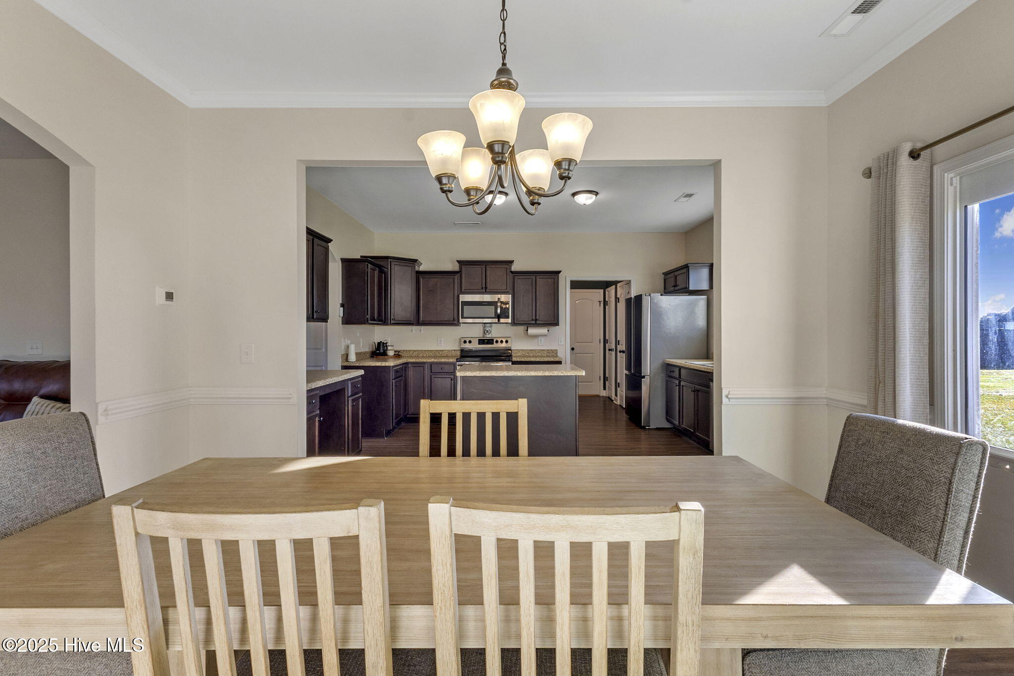 100538262 | Photo 12