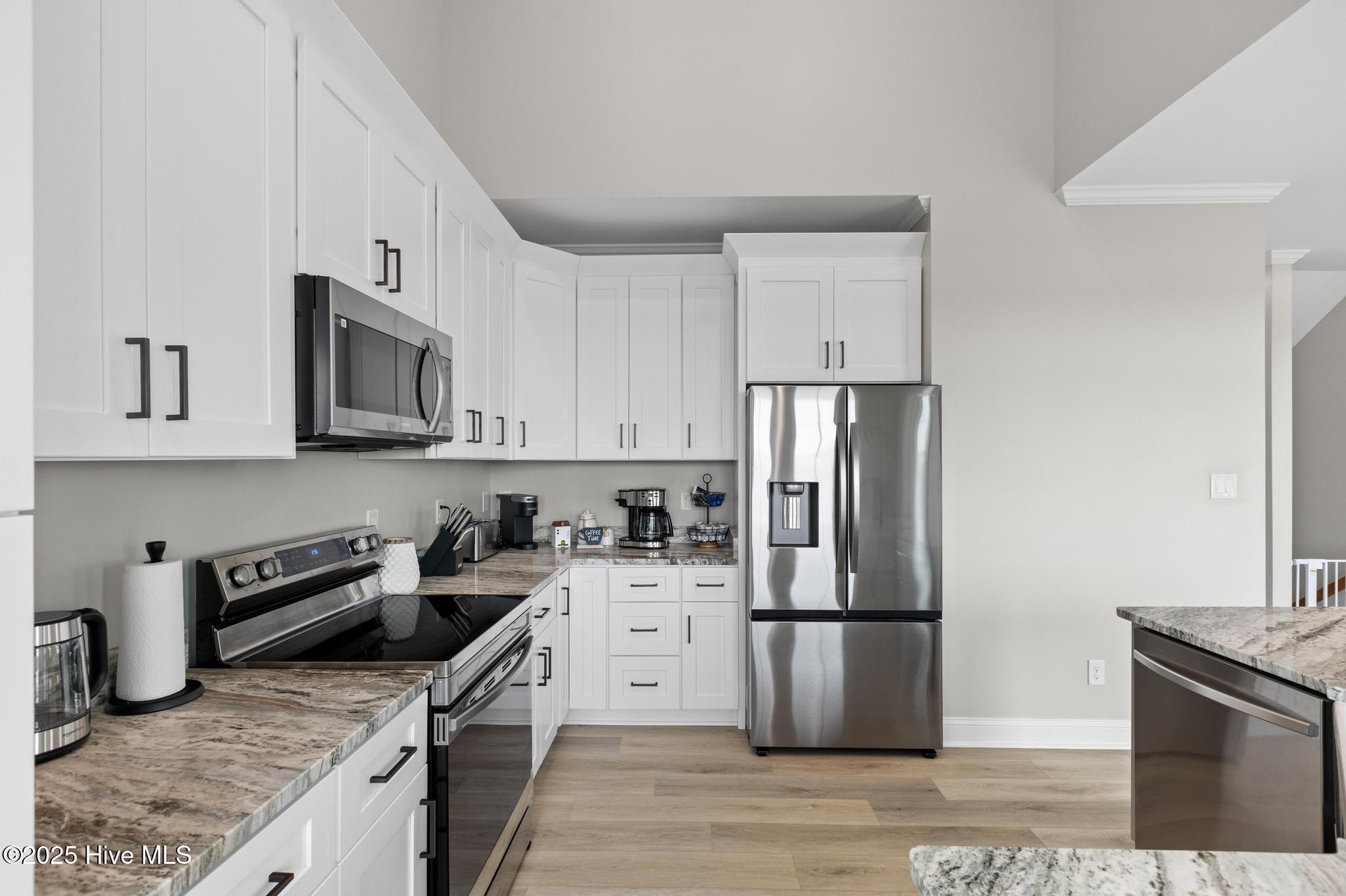 100511238 | Photo 41