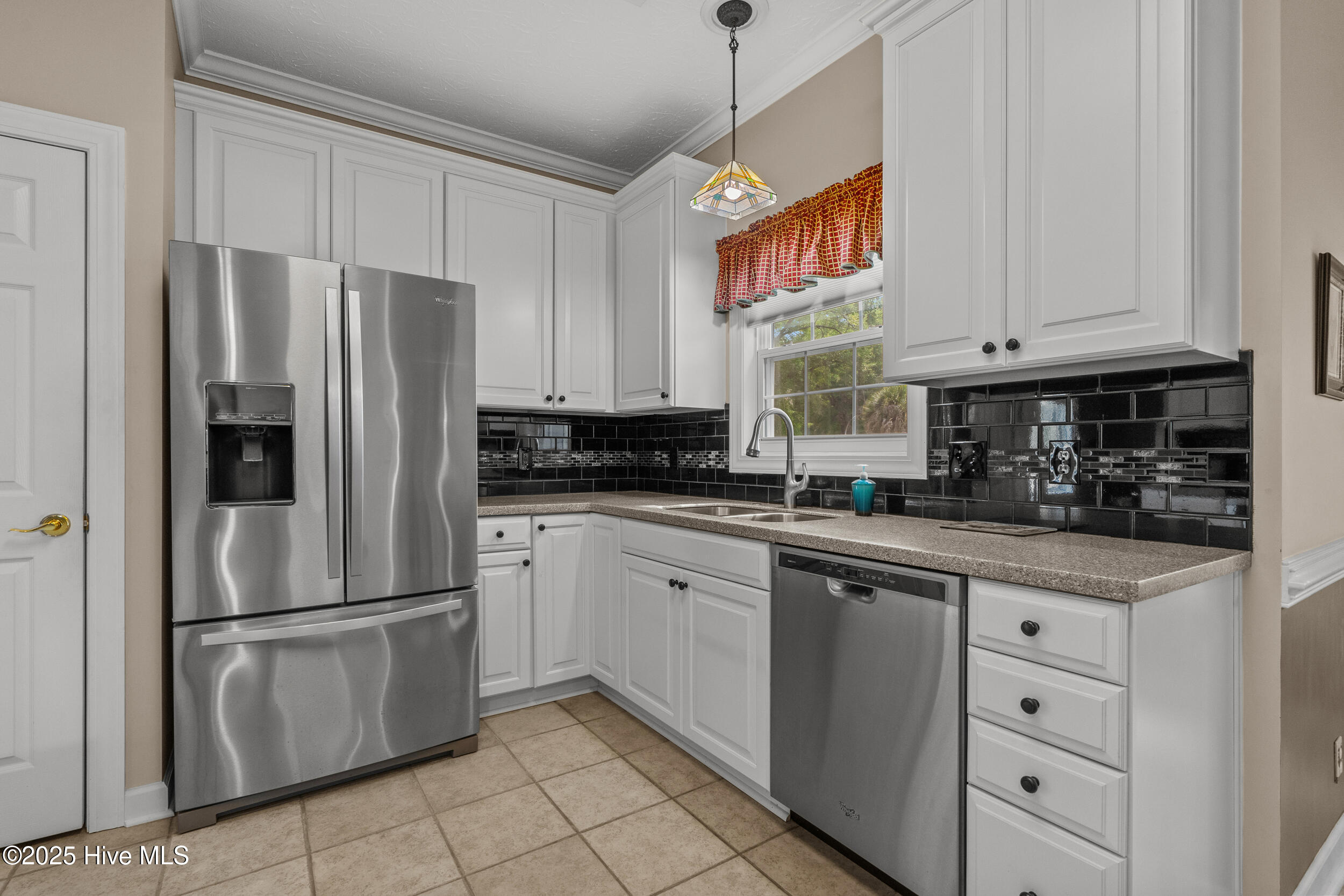 100508973 | Photo 20