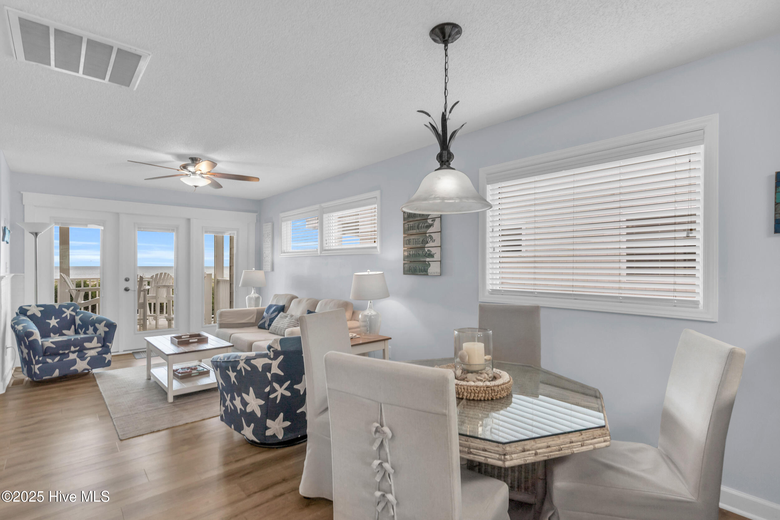 100538531 | Photo 12