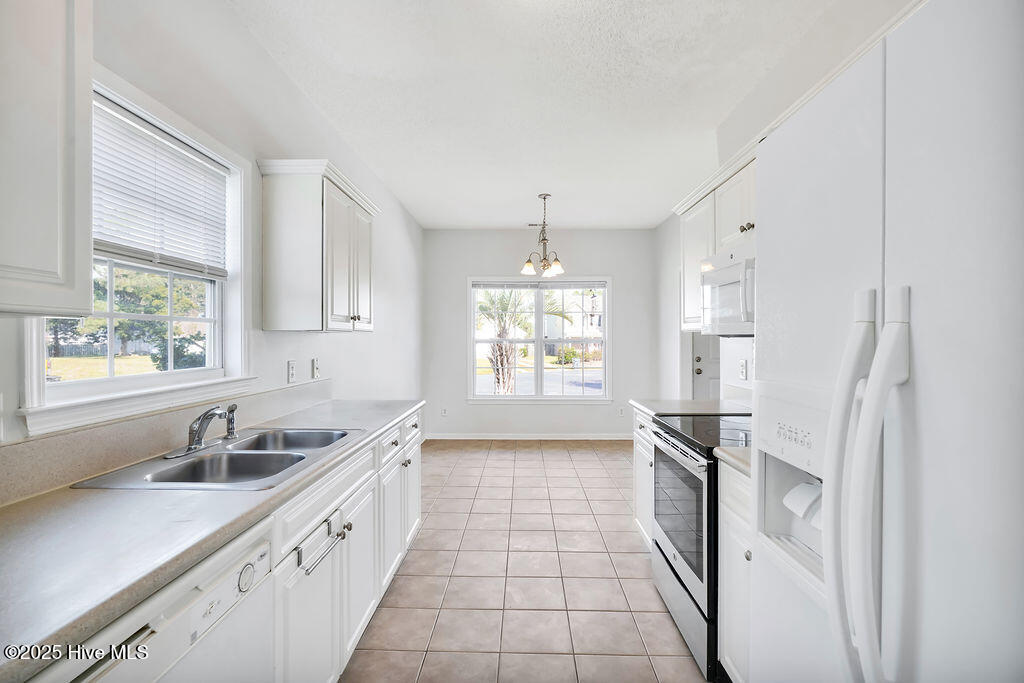 100534867 | Photo 10