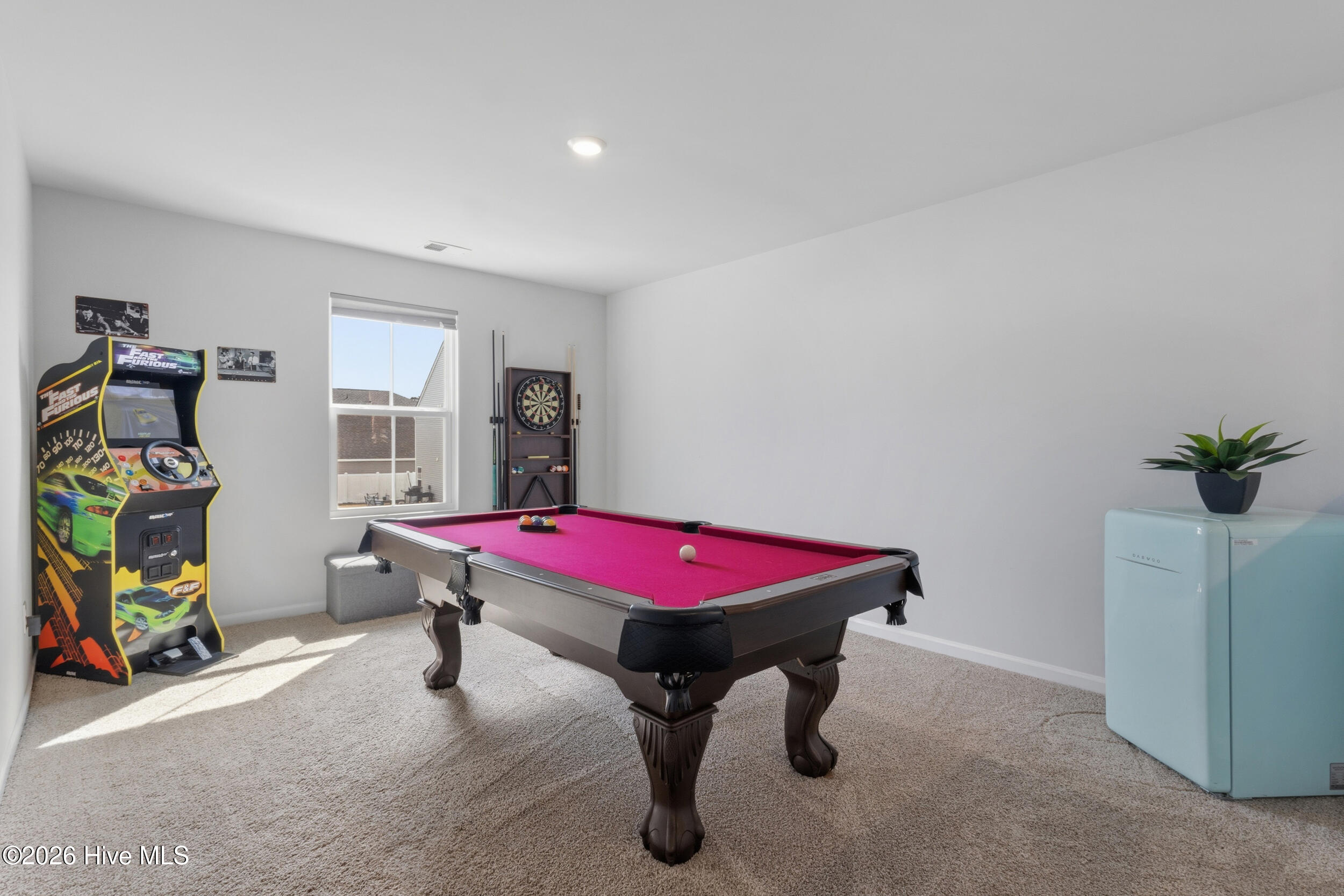 100558128 | Photo 33