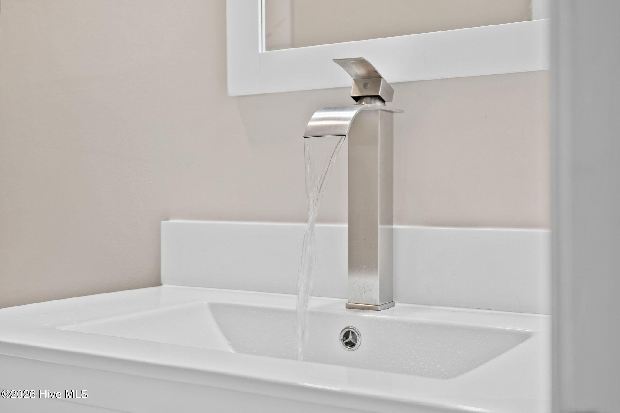 100562067 | Photo 20