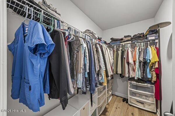 100561159 | Photo 16