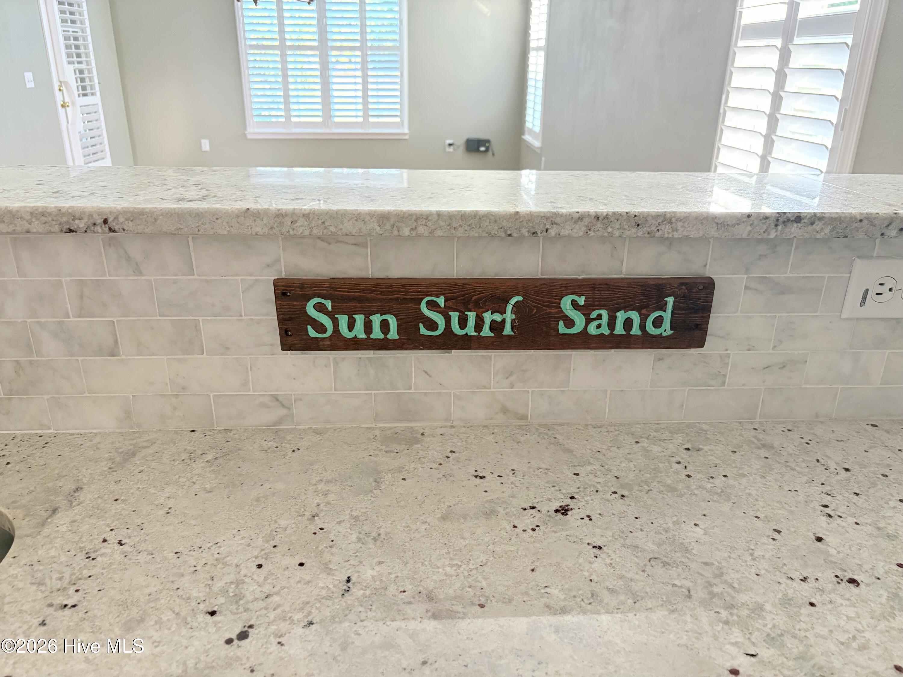 100567437 | Photo 10